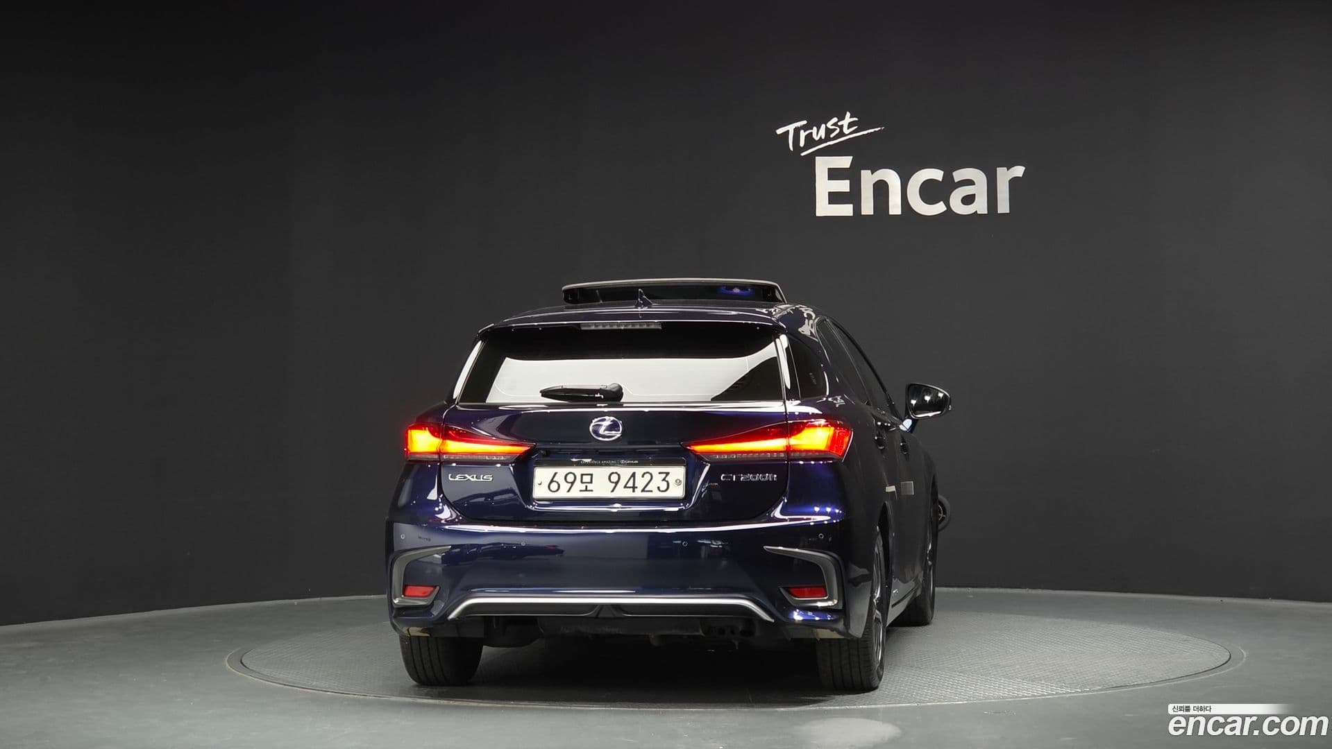 Main__Slider__Photo:CT200h Lexus 2018.9-3