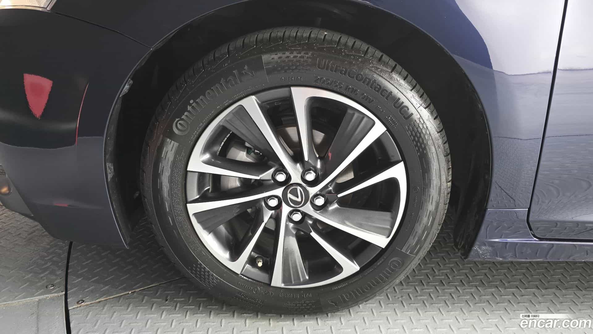 CT200h Lexus 2018.9-OUTER-005