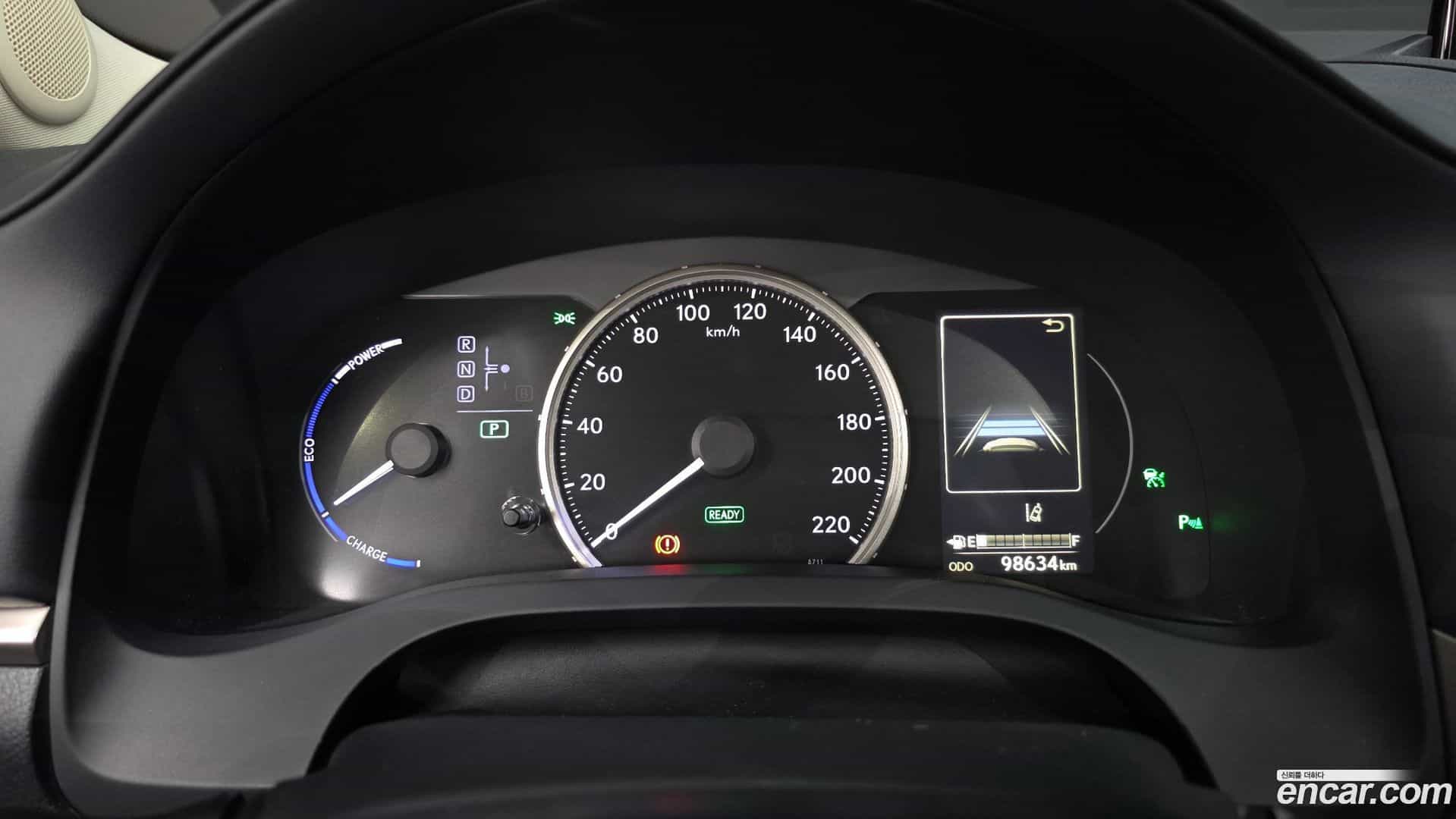 CT200h Lexus 2018.9-INNER-008