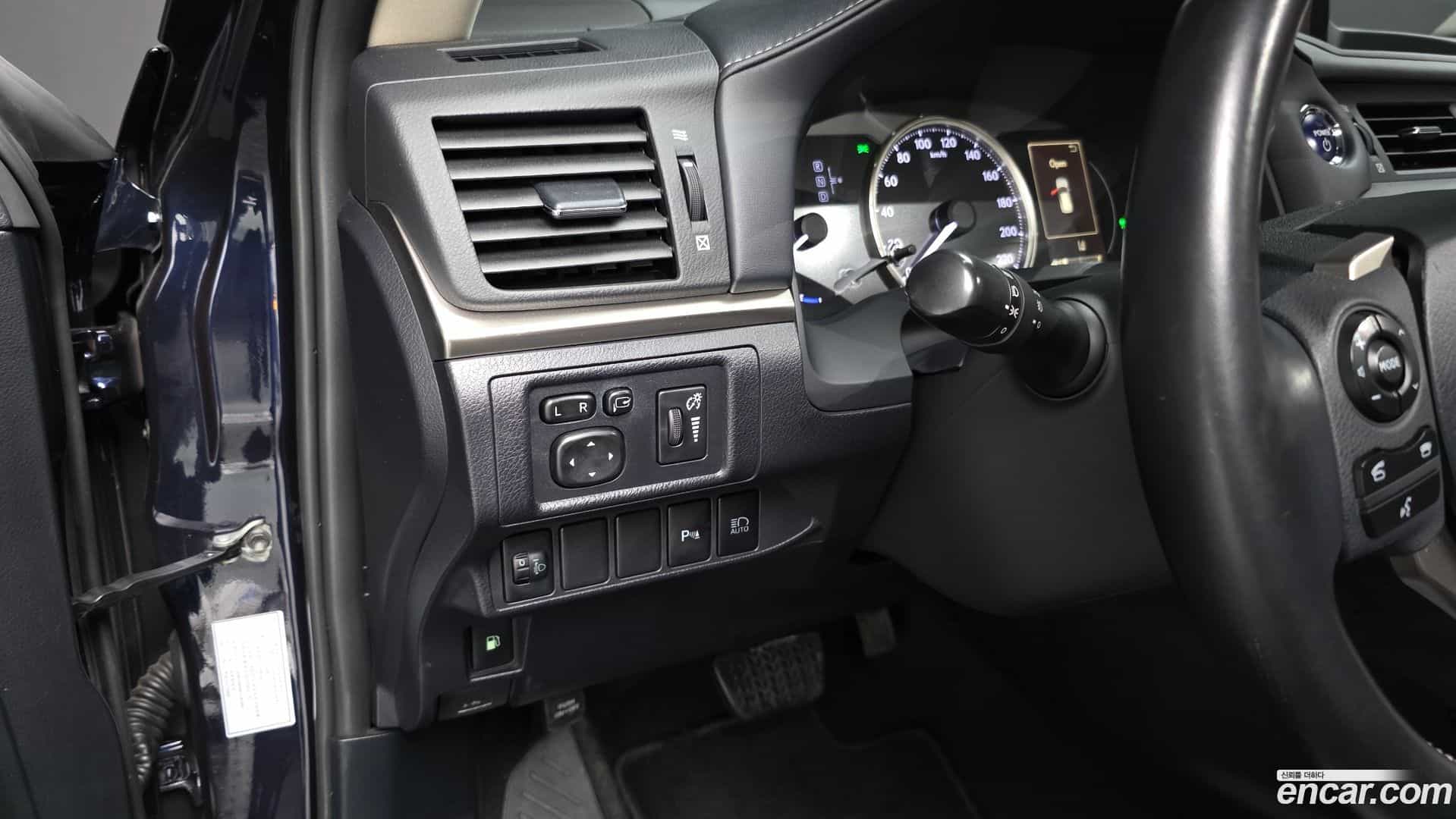 CT200h Lexus 2018.9-OPTION-017