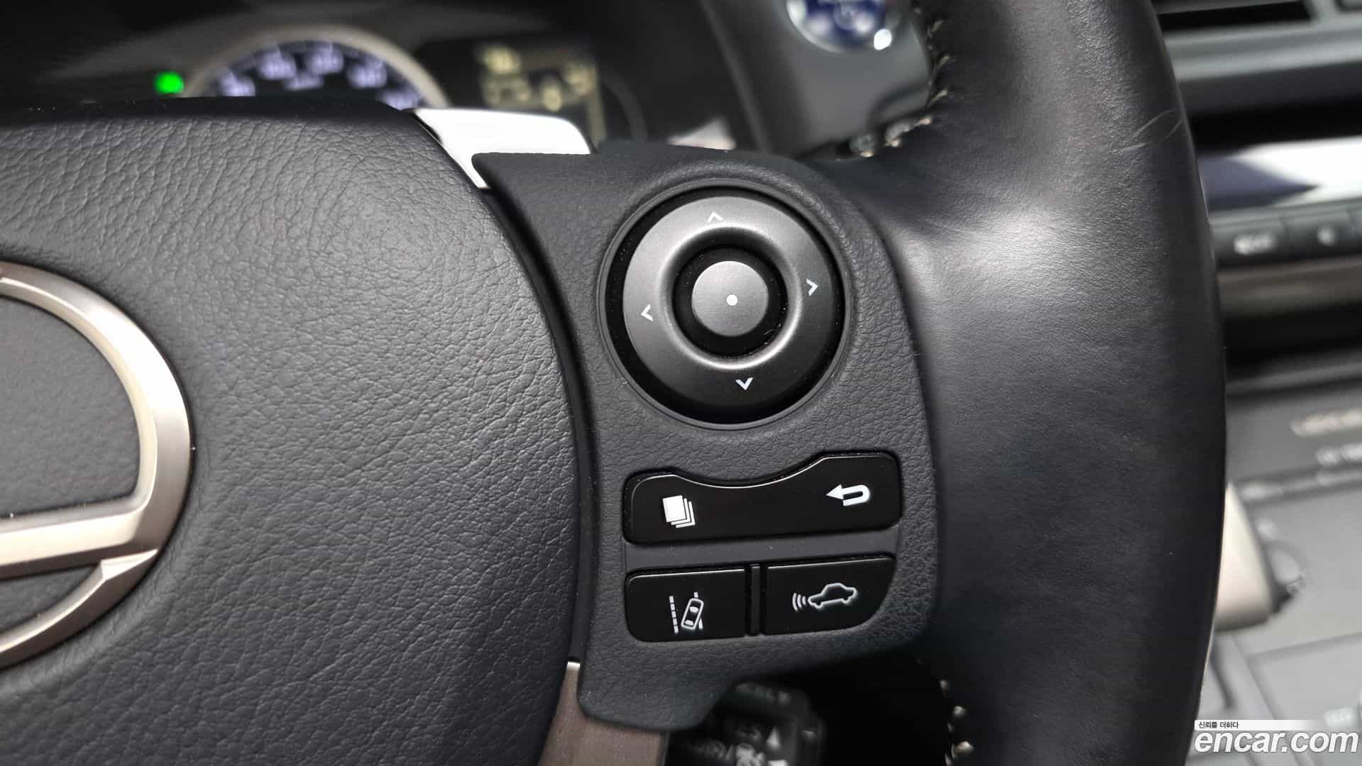 CT200h Lexus 2018.9-OPTION-023