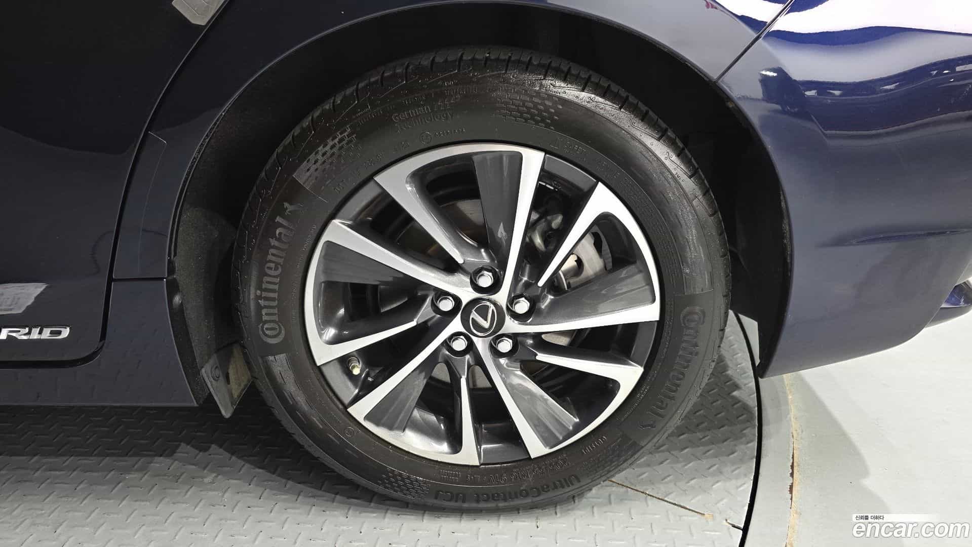 CT200h Lexus 2018.9-OUTER-031