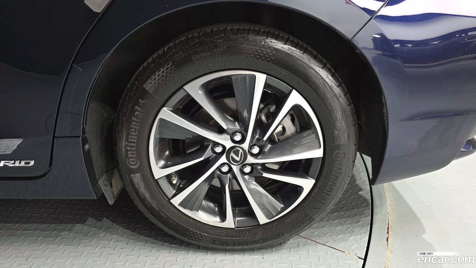 Main__Slider__Photo:CT200h Lexus 2018.9-20