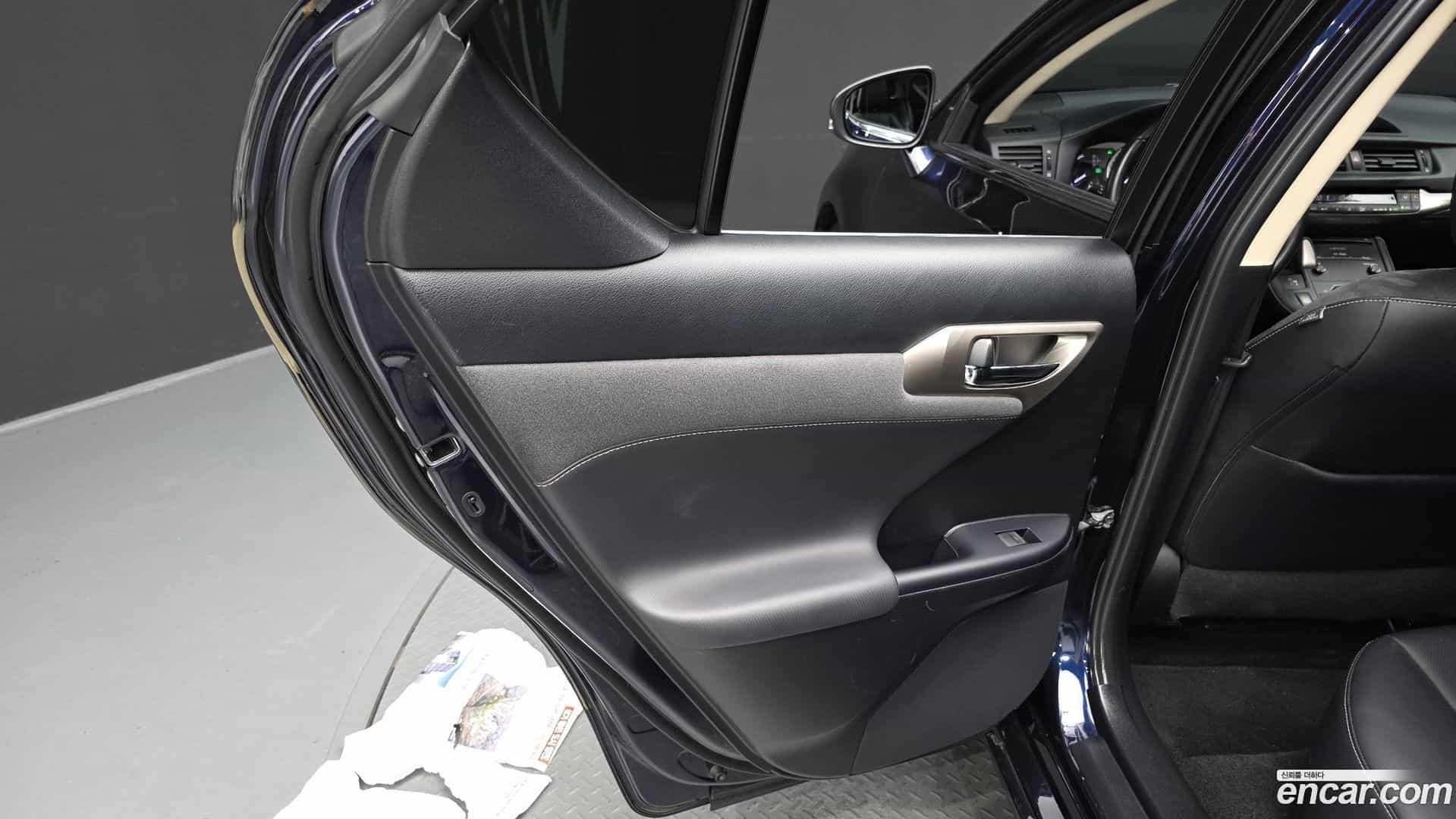 CT200h Lexus 2018.9-INNER-035