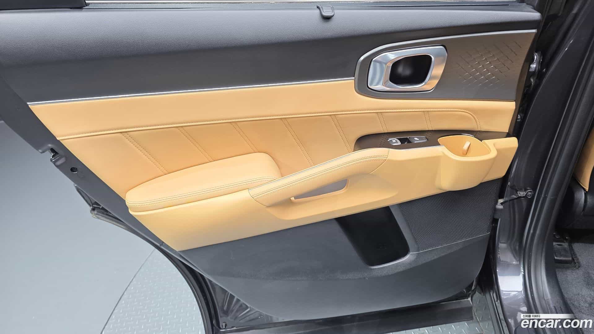 Sorento Kia 2023.5-INNER-035