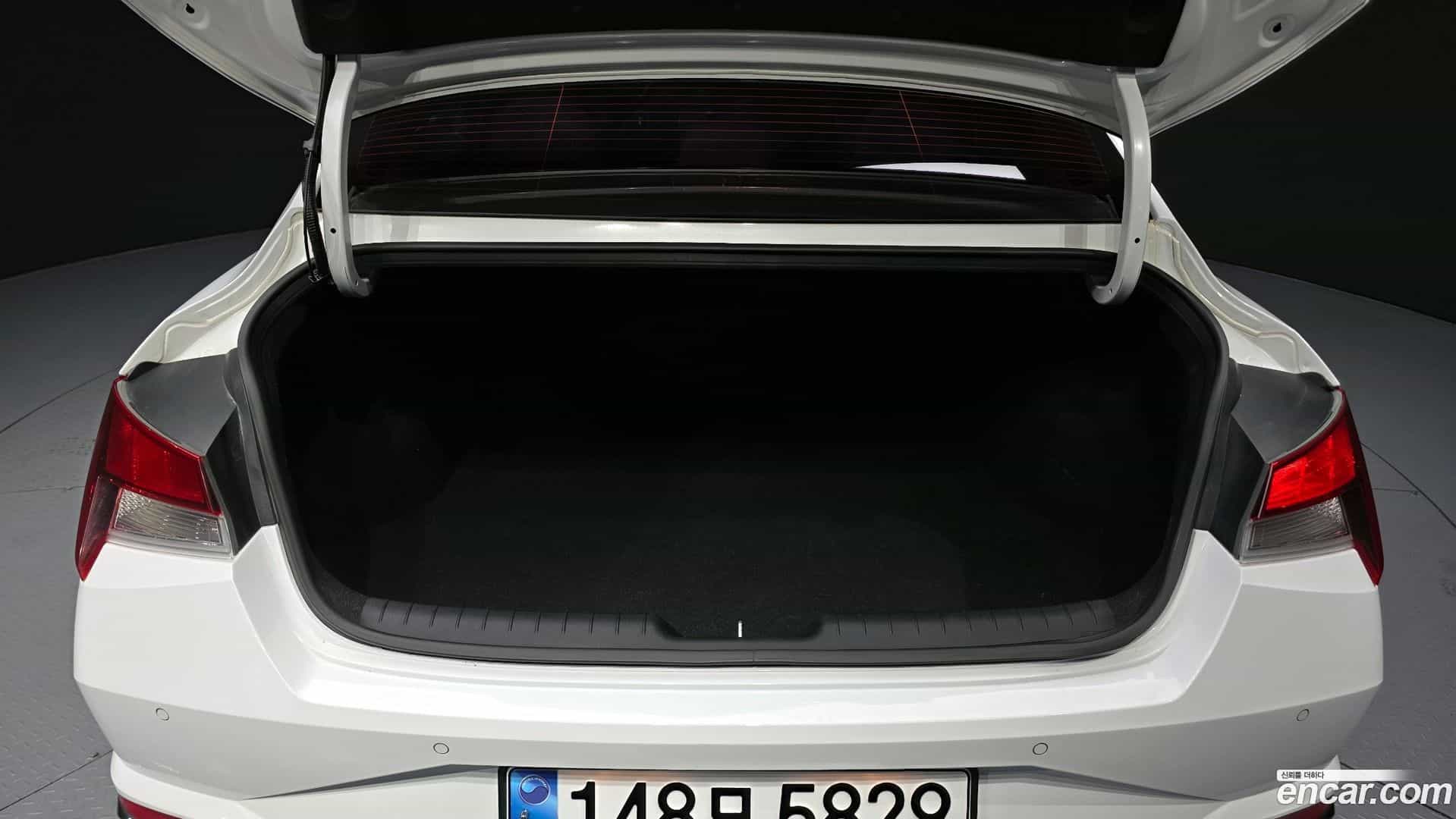 AVANTE Hyundai 2021.3-OPTION-024