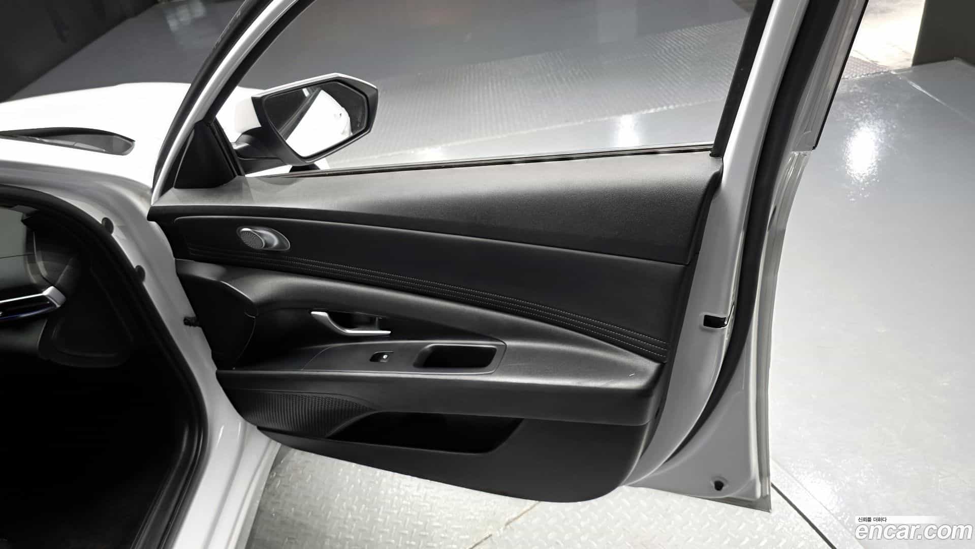 AVANTE Hyundai 2021.3-INNER-034