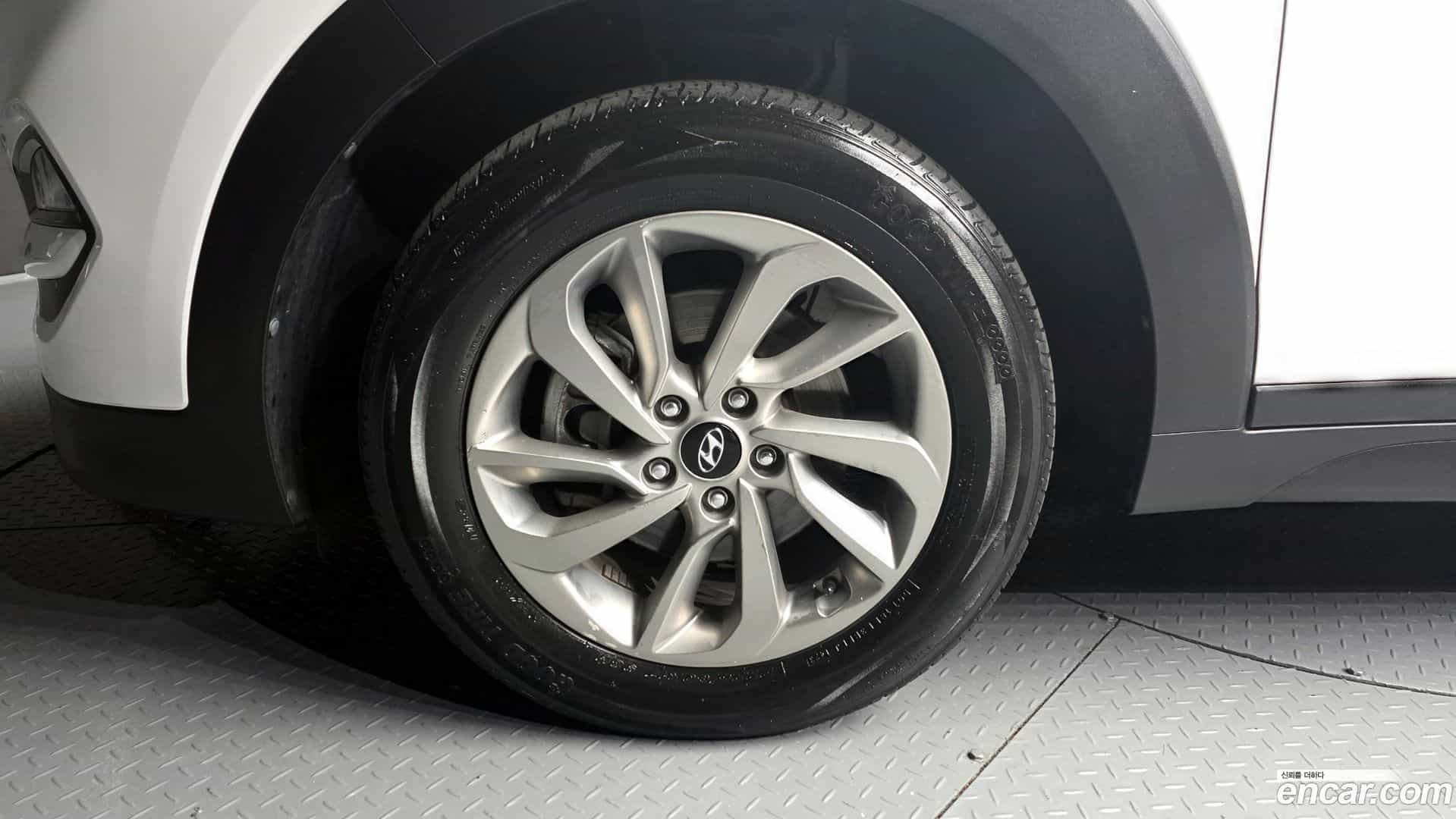 Tucson Hyundai 2017.4-OUTER-005