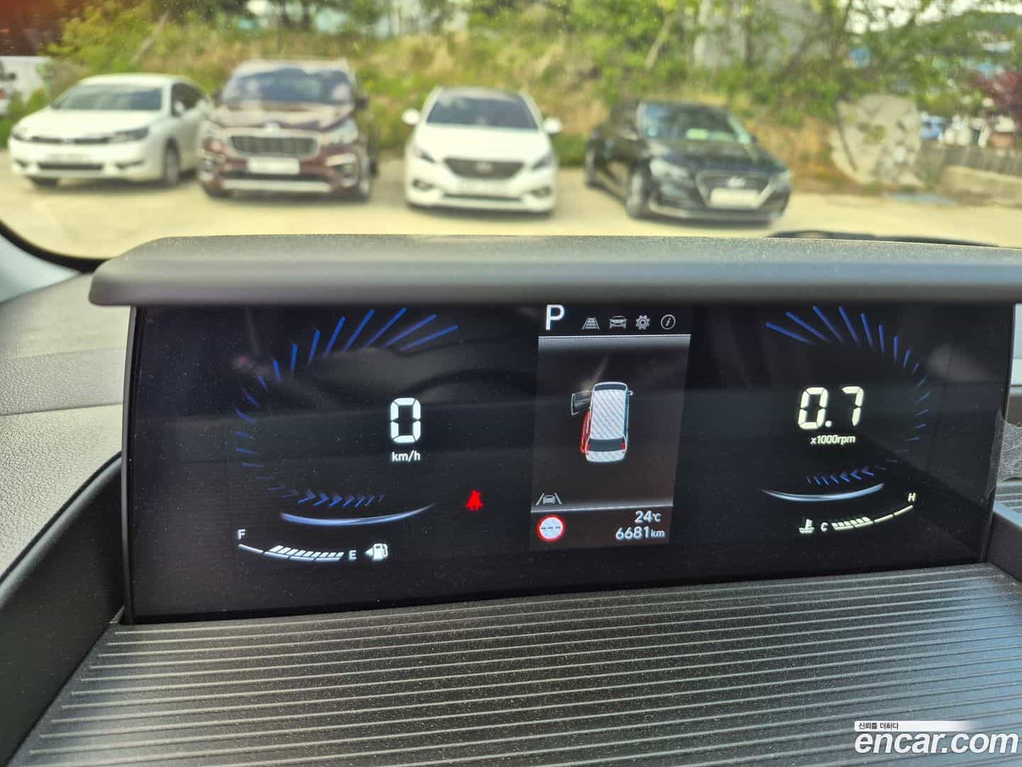 Staria Hyundai 2023.0-OPTION-018