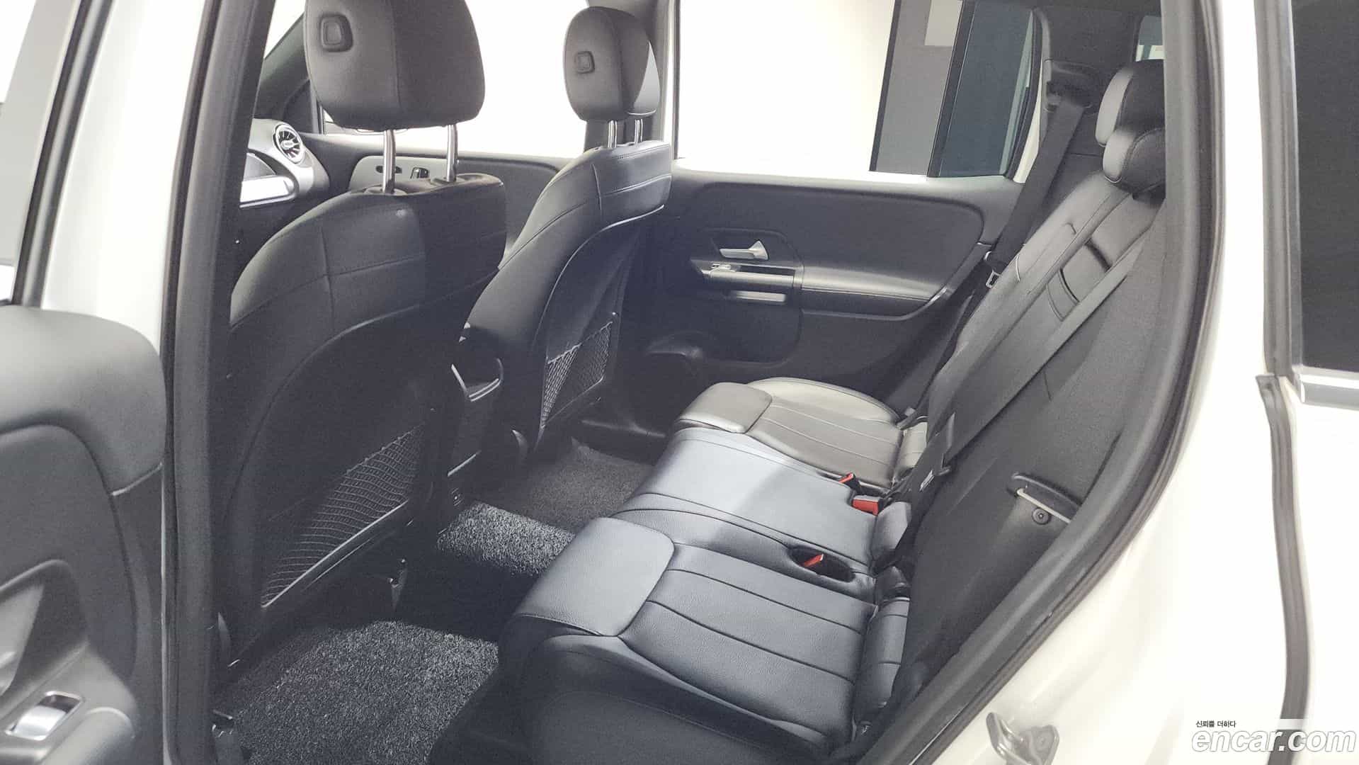 GLB-Class Mercedes-Benz 2021.7-OPTION-015