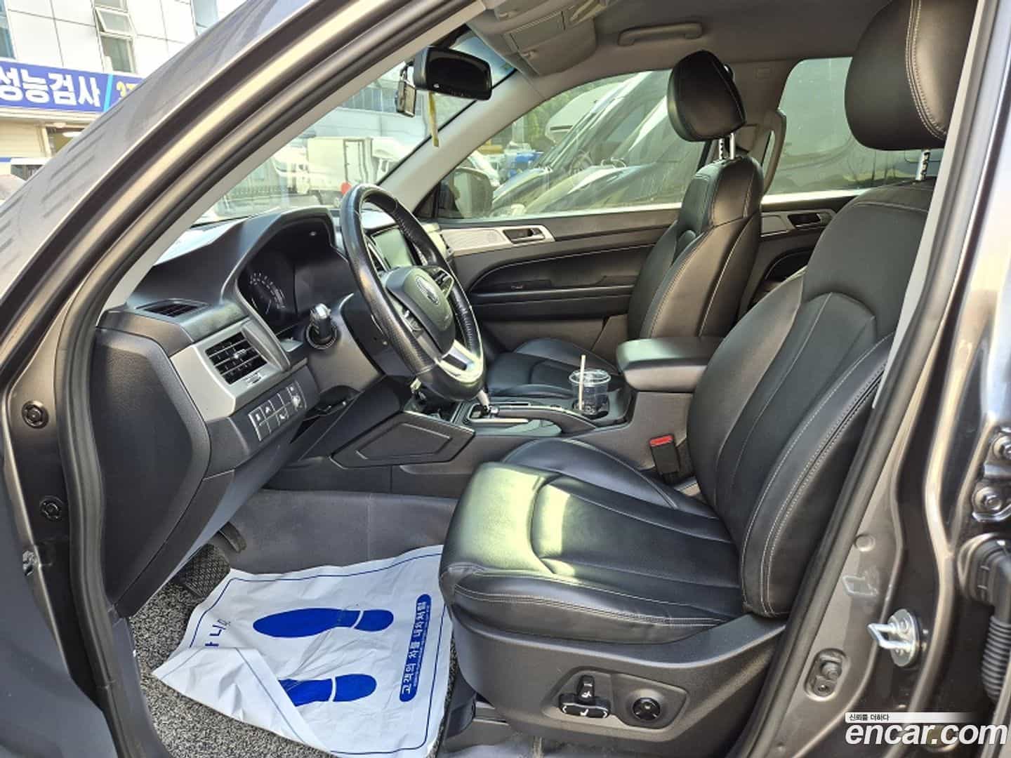 Rexton KG Mobility 2019.8-INNER-009
