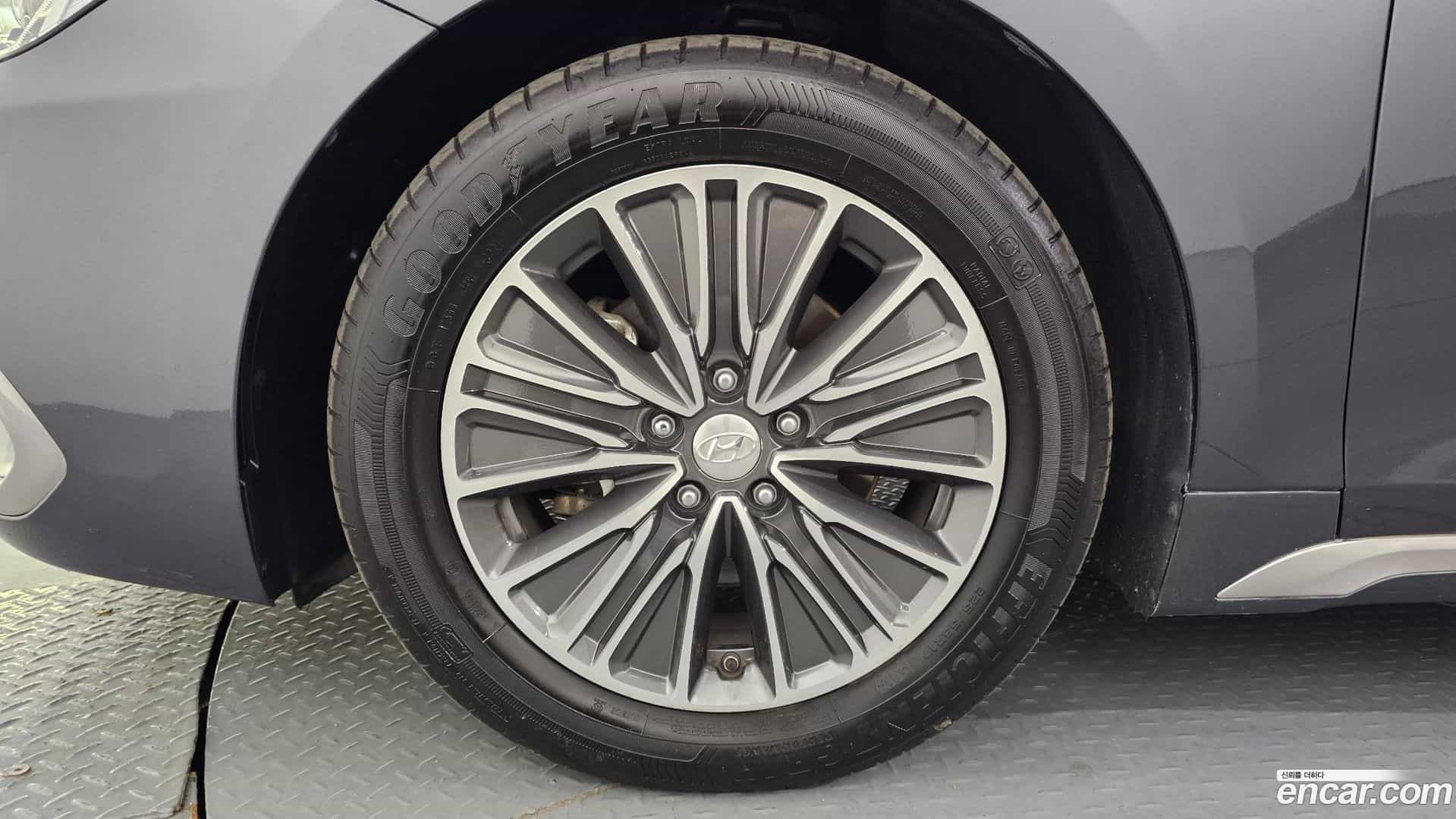 Grandeur Hyundai 2019.9-OUTER-005