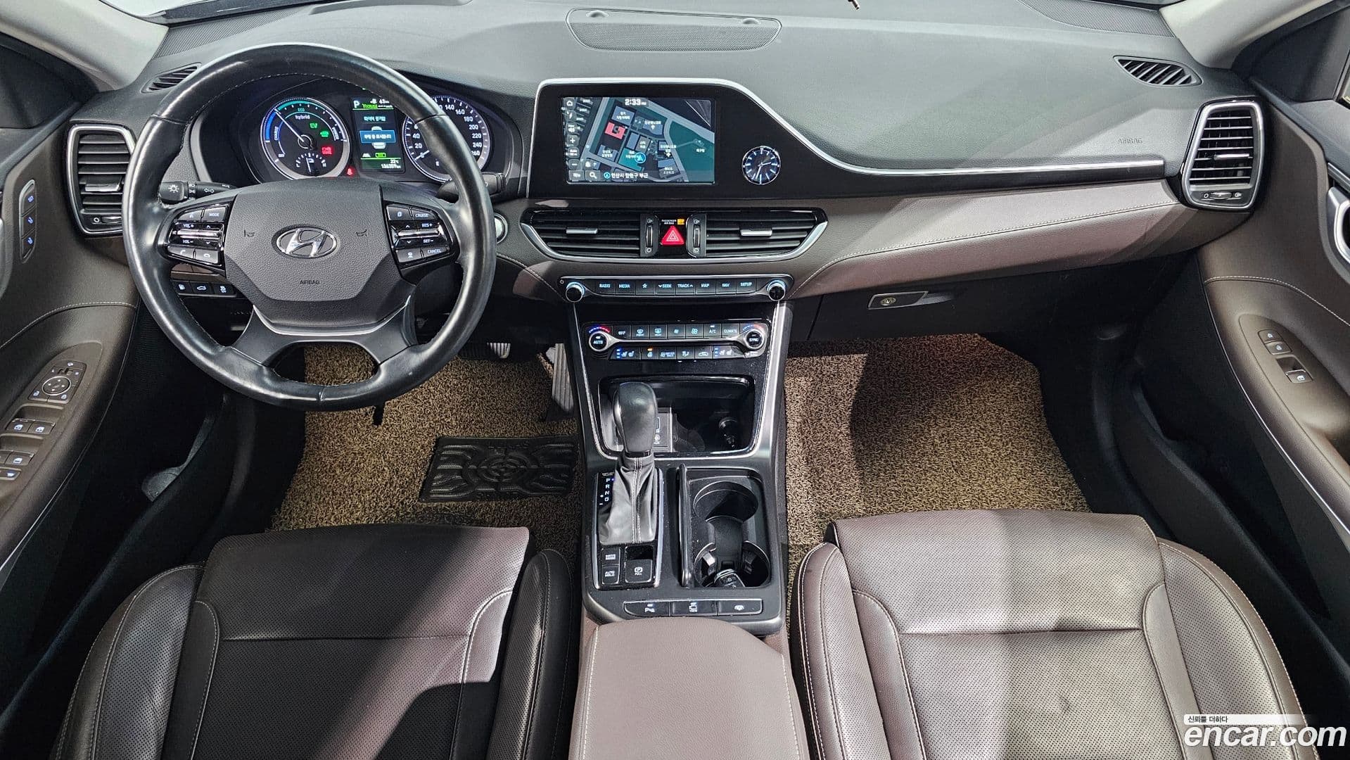 Main__Slider__Photo:Grandeur Hyundai 2019.9-6