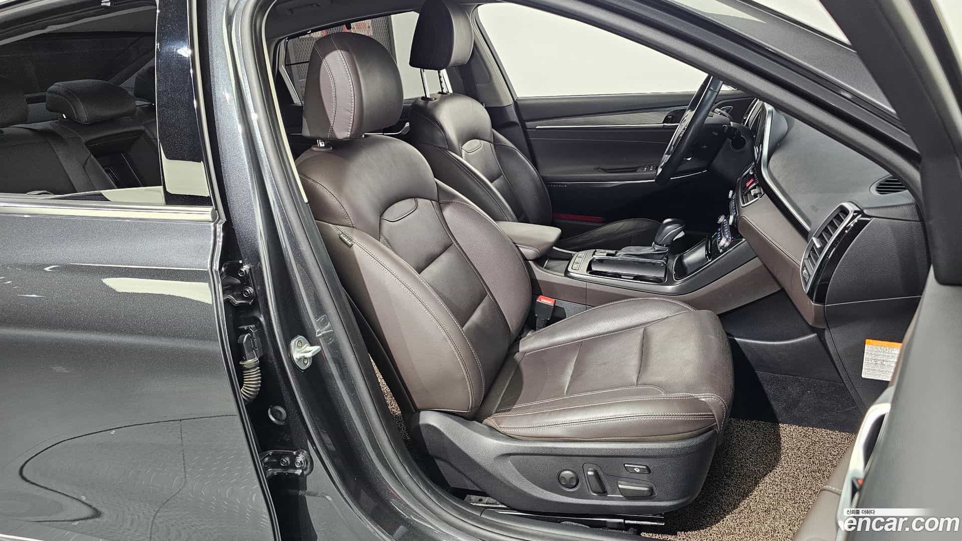 Grandeur Hyundai 2019.9-INNER-036