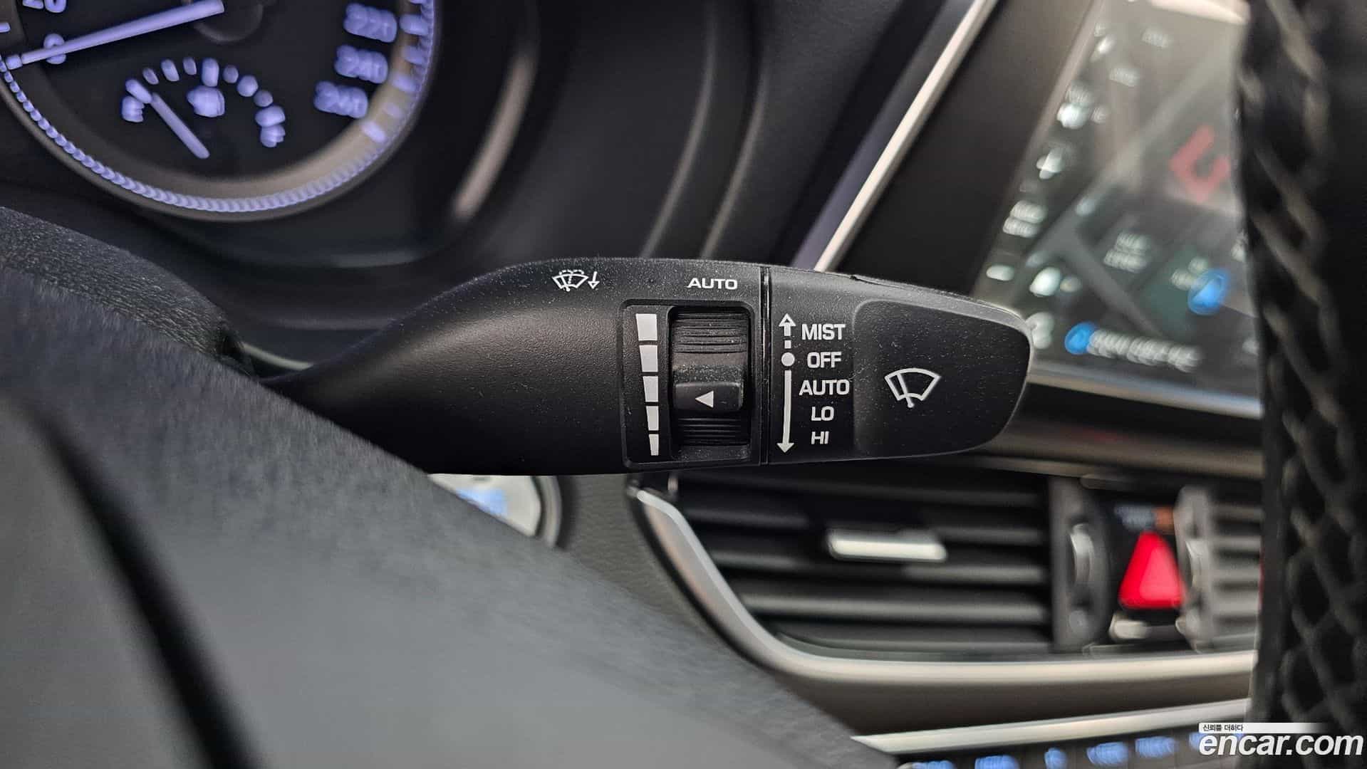 Grandeur Hyundai 2019.9-OPTION-043