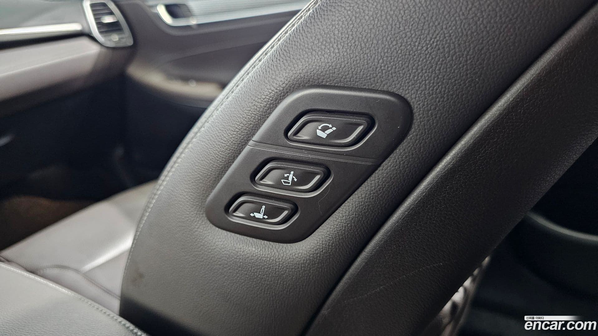 Main__Slider__Photo:Grandeur Hyundai 2019.9-35