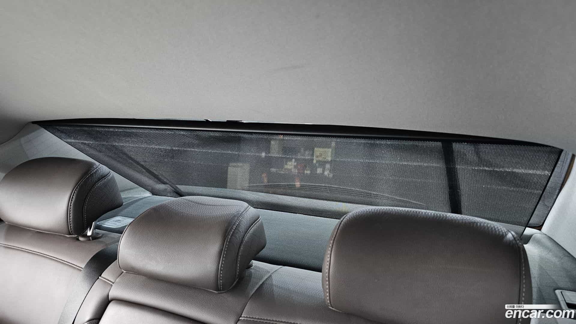 Grandeur Hyundai 2019.9-OPTION-051