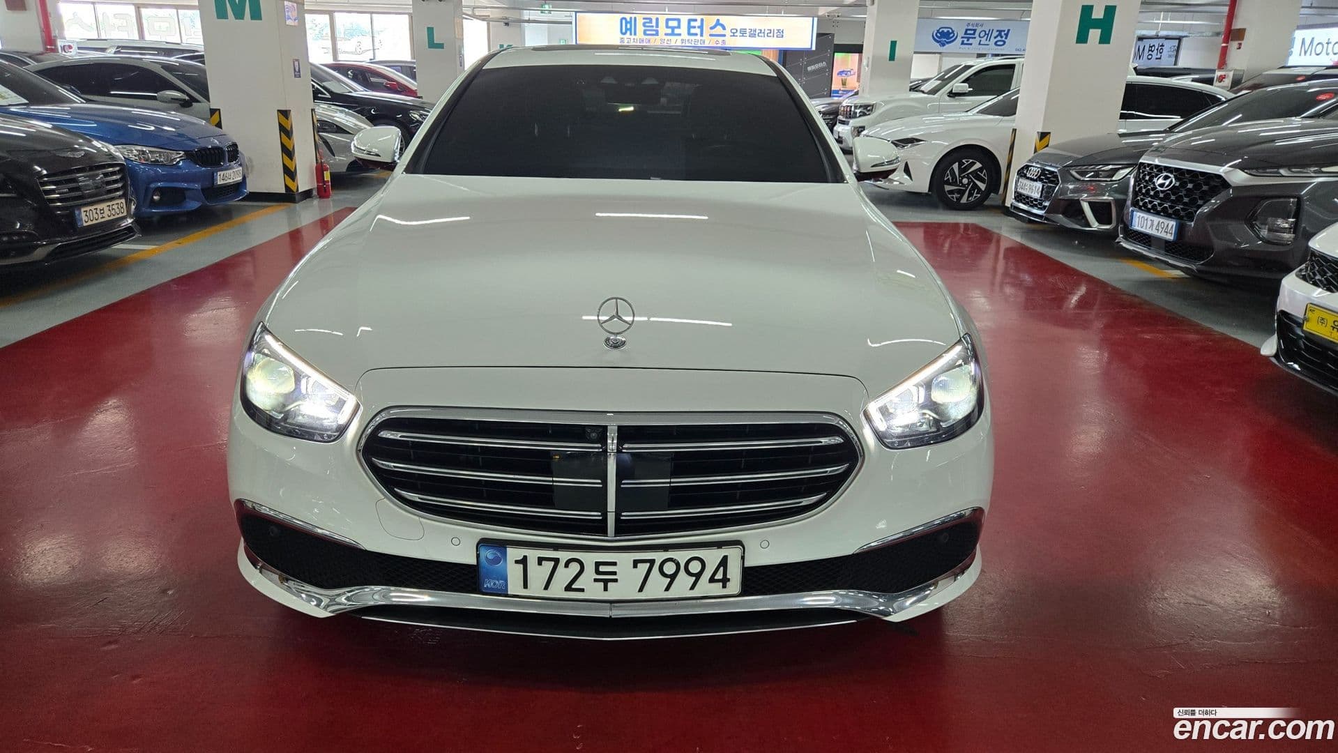 Main__Slider__Photo:E-Class Mercedes-Benz 2022.7-0