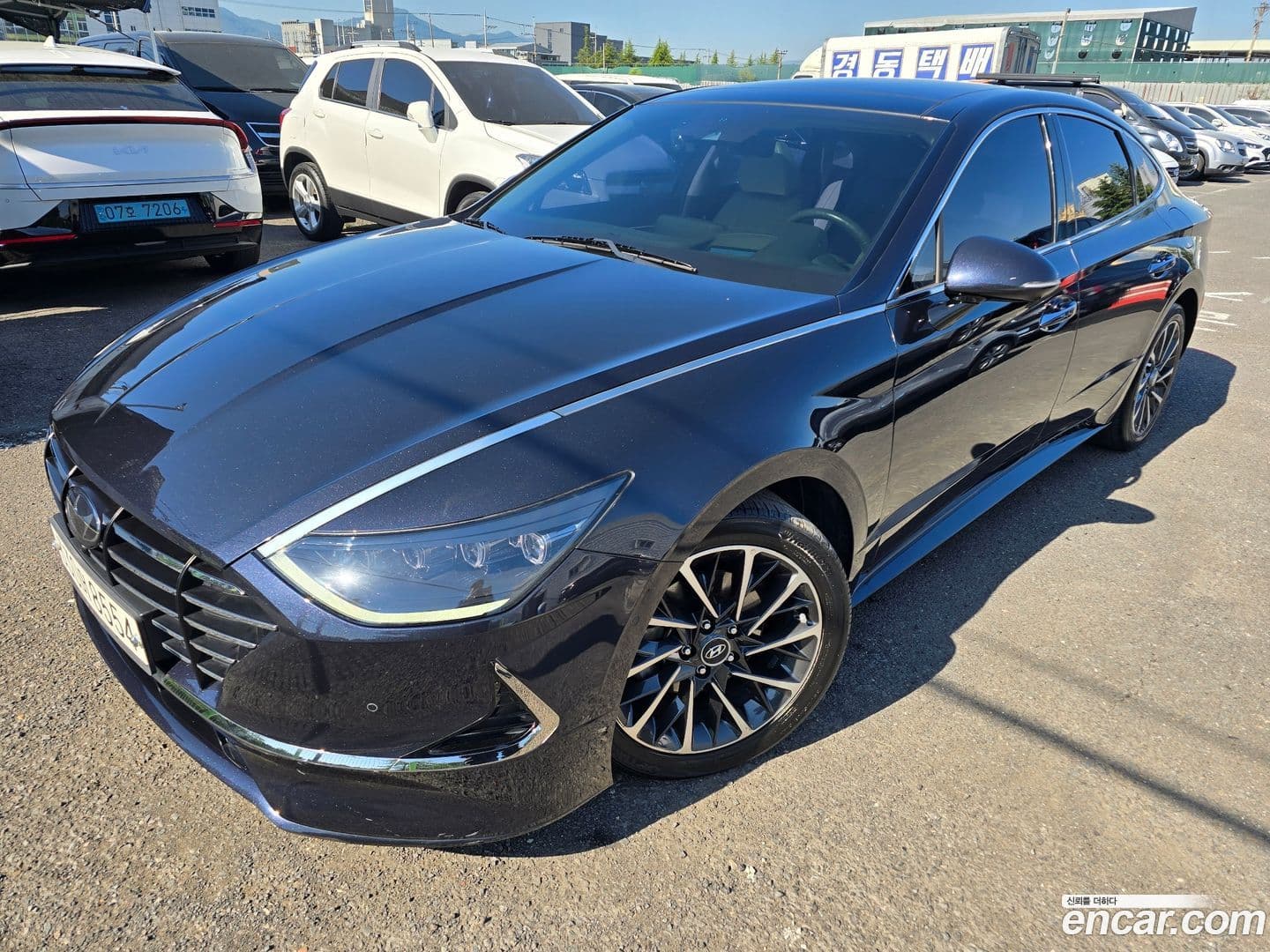 Main__Slider__Photo:Sonata Hyundai 2019.4-0
