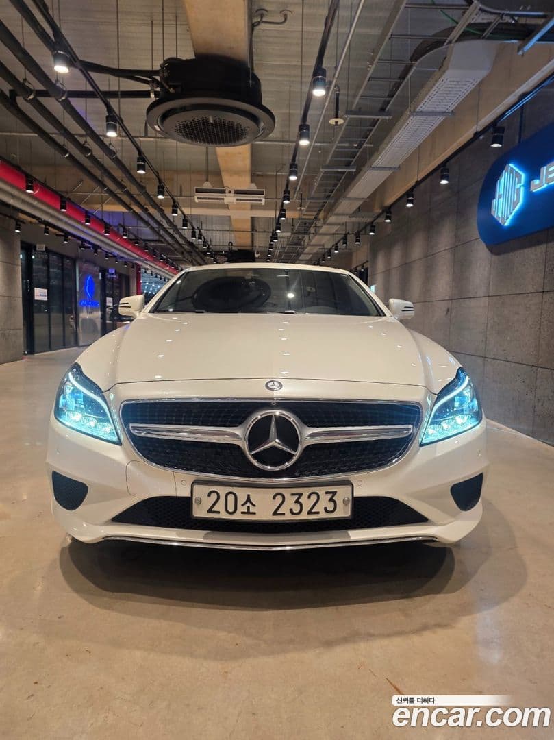 Main__Slider__Photo:CLS-Class Mercedes-Benz 2015.4-0