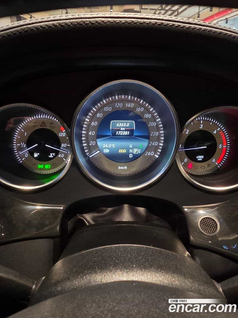 CLS-Class Mercedes-Benz 2015.4-INNER-010