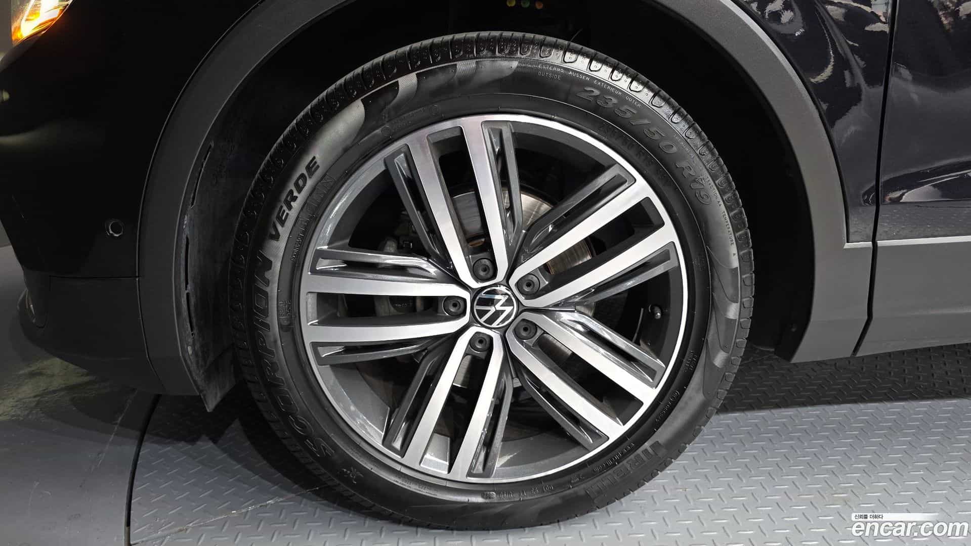 Tiguan Volkswagen 2023.7-OUTER-005