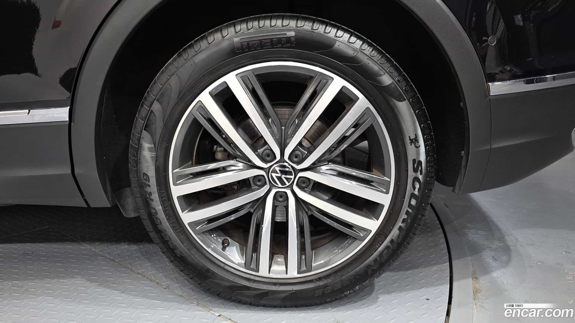 Tiguan Volkswagen 2023.7-OUTER-031