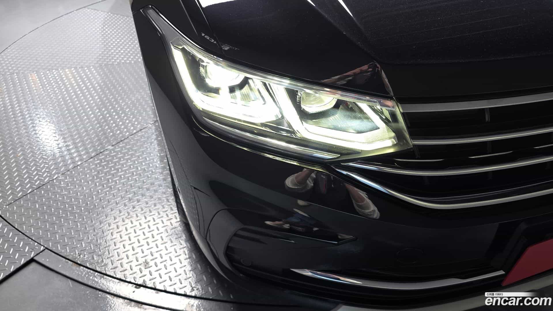 Tiguan Volkswagen 2023.7-OUTER-032