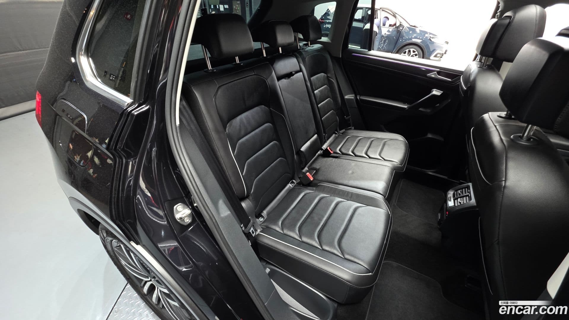 Main__Slider__Photo:Tiguan Volkswagen 2023.7-25
