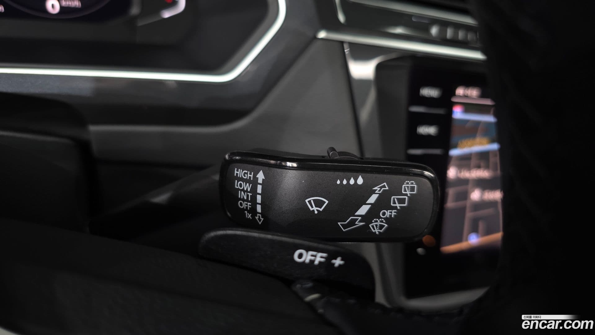 Main__Slider__Photo:Tiguan Volkswagen 2023.7-26
