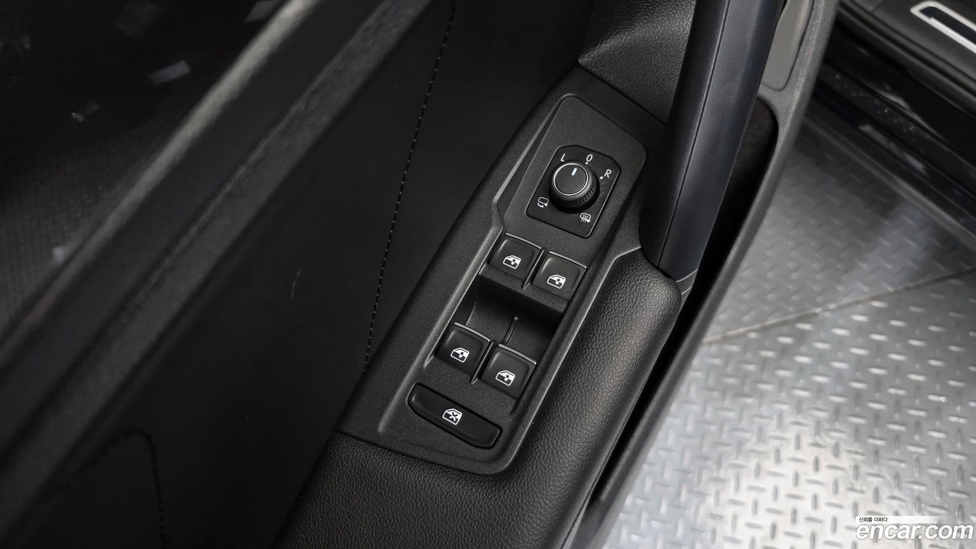 Main__Slider__Photo:Tiguan Volkswagen 2023.7-27
