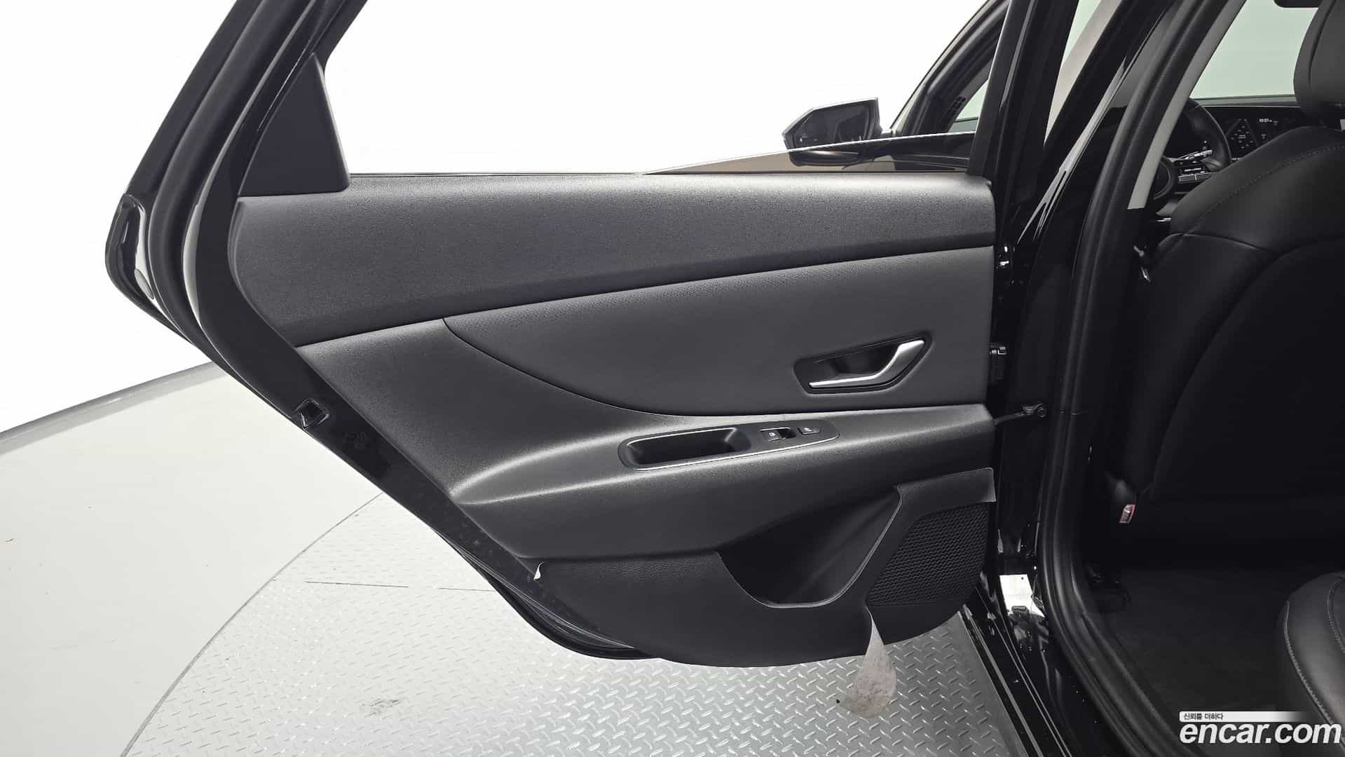 AVANTE Hyundai 2023.6-INNER-035
