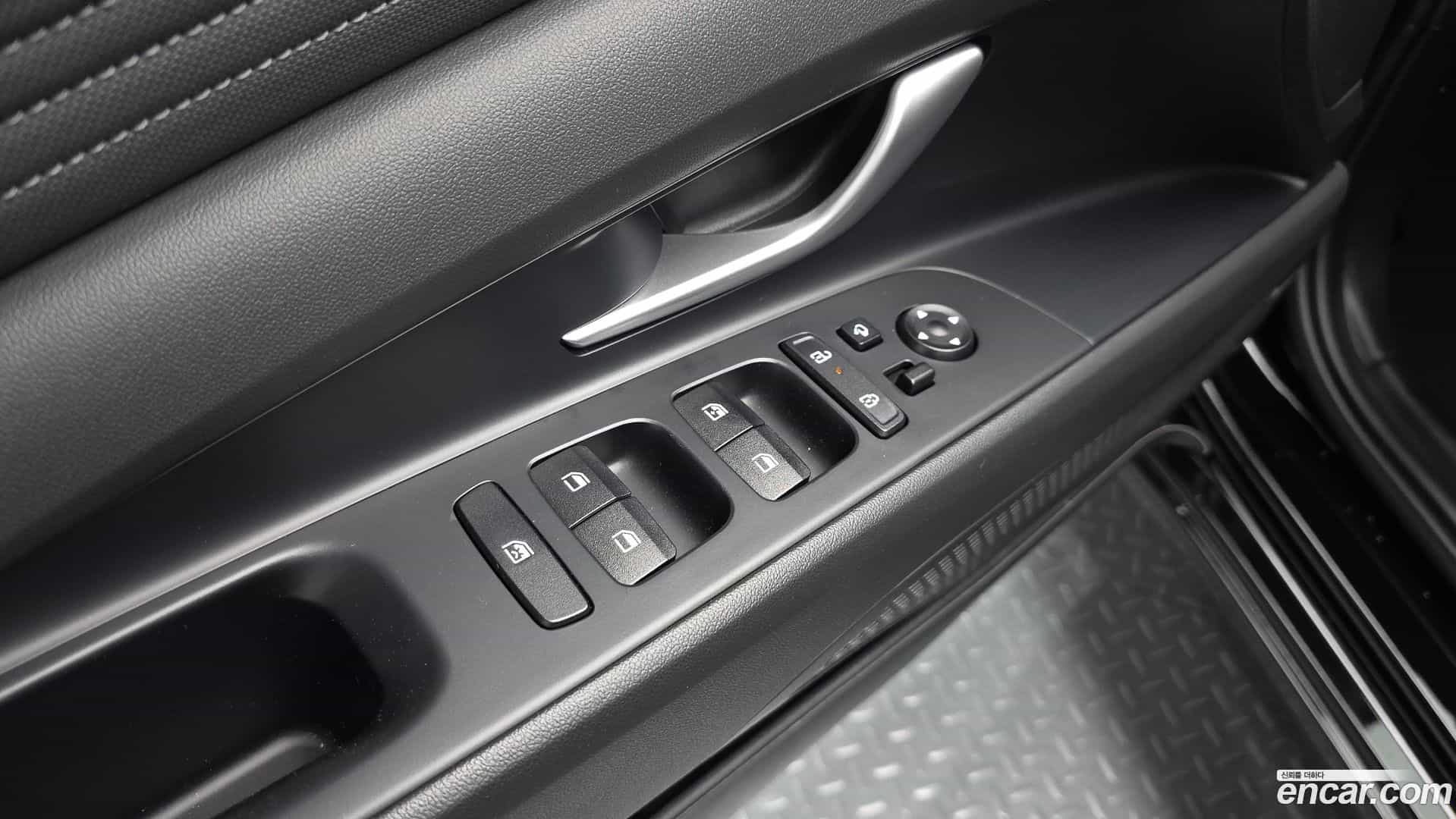 AVANTE Hyundai 2023.6-OPTION-041