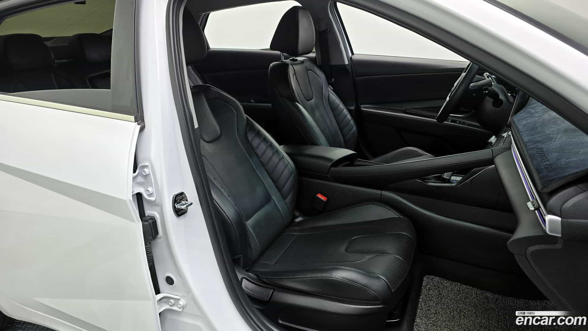 AVANTE Hyundai 2020.11-OPTION-016