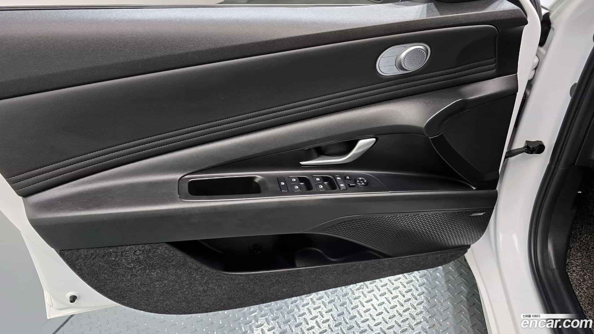 AVANTE Hyundai 2020.11-INNER-034
