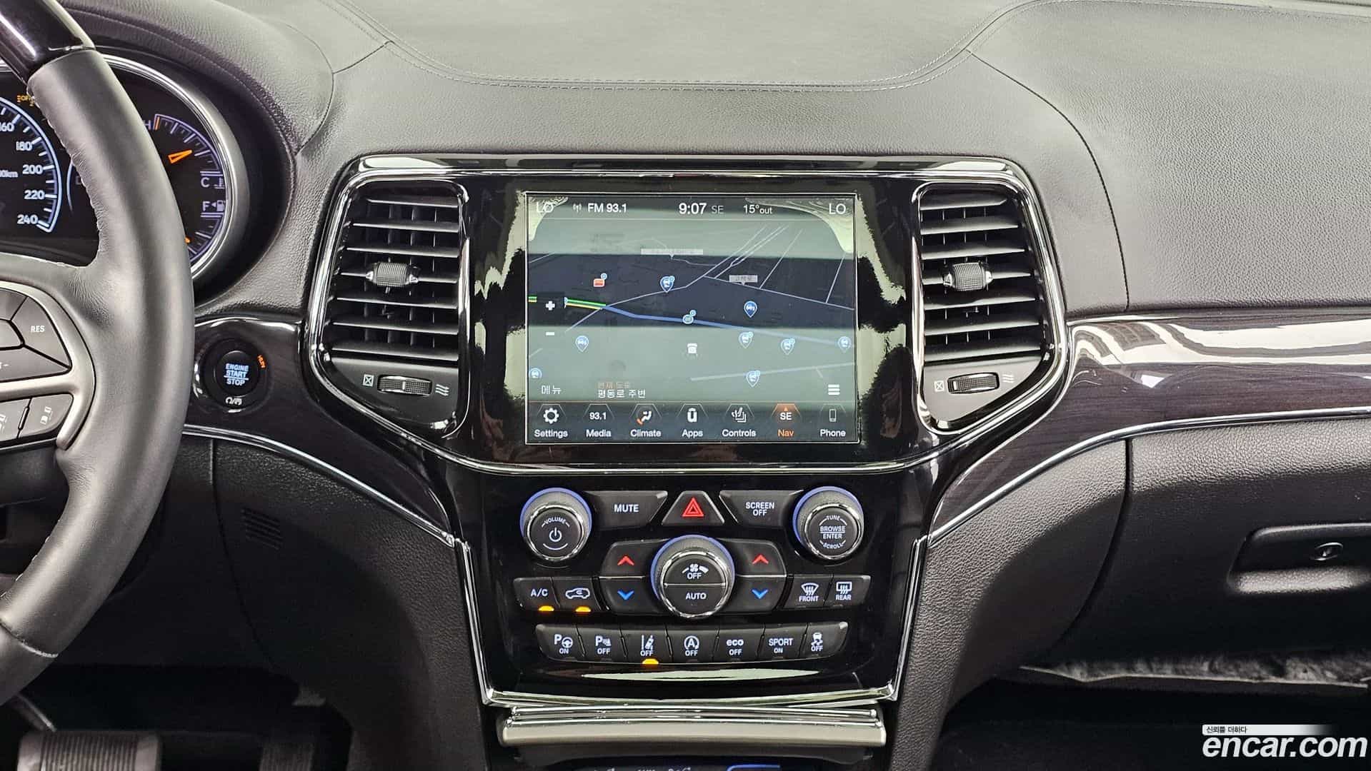 Cherokee Jeep 2019.3-OPTION-018
