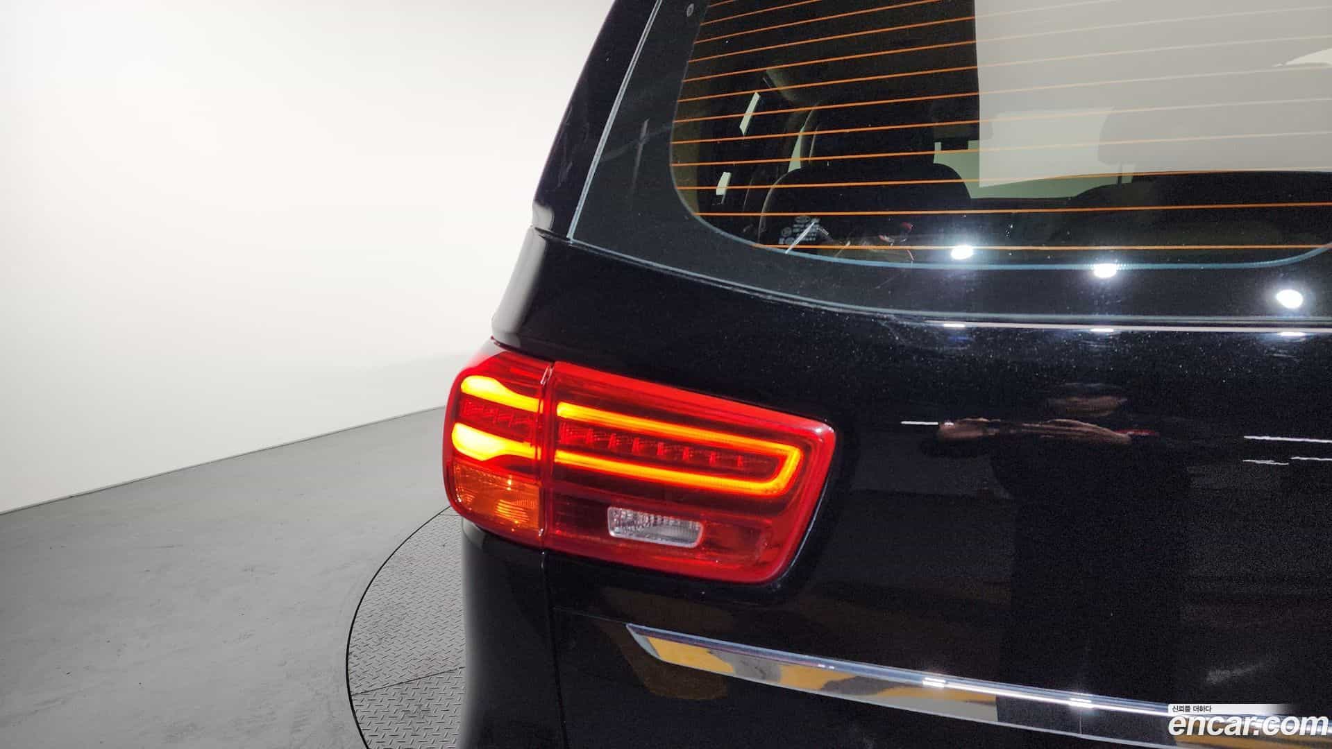Canival Kia 2018.5-OUTER-033
