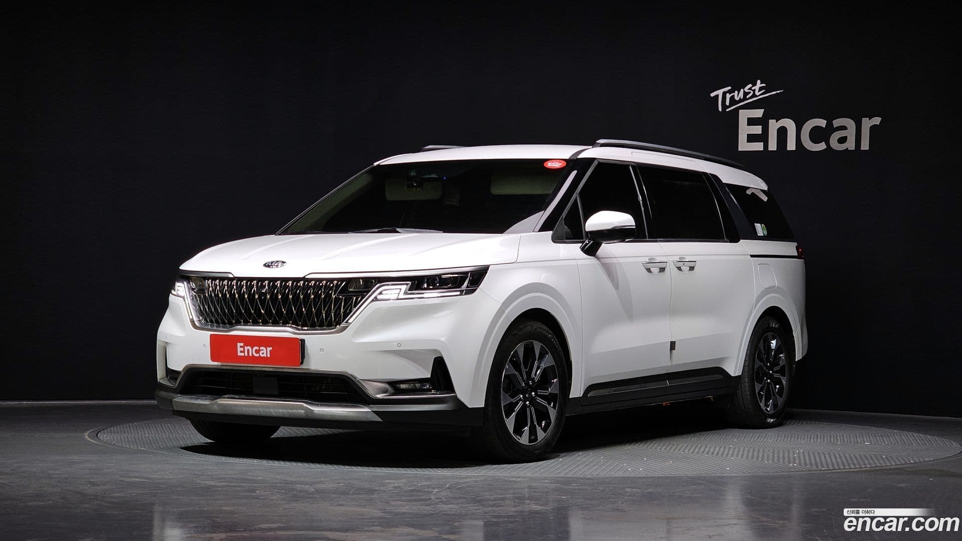 Main__Slider__Photo:Canival Kia 2021.3-0