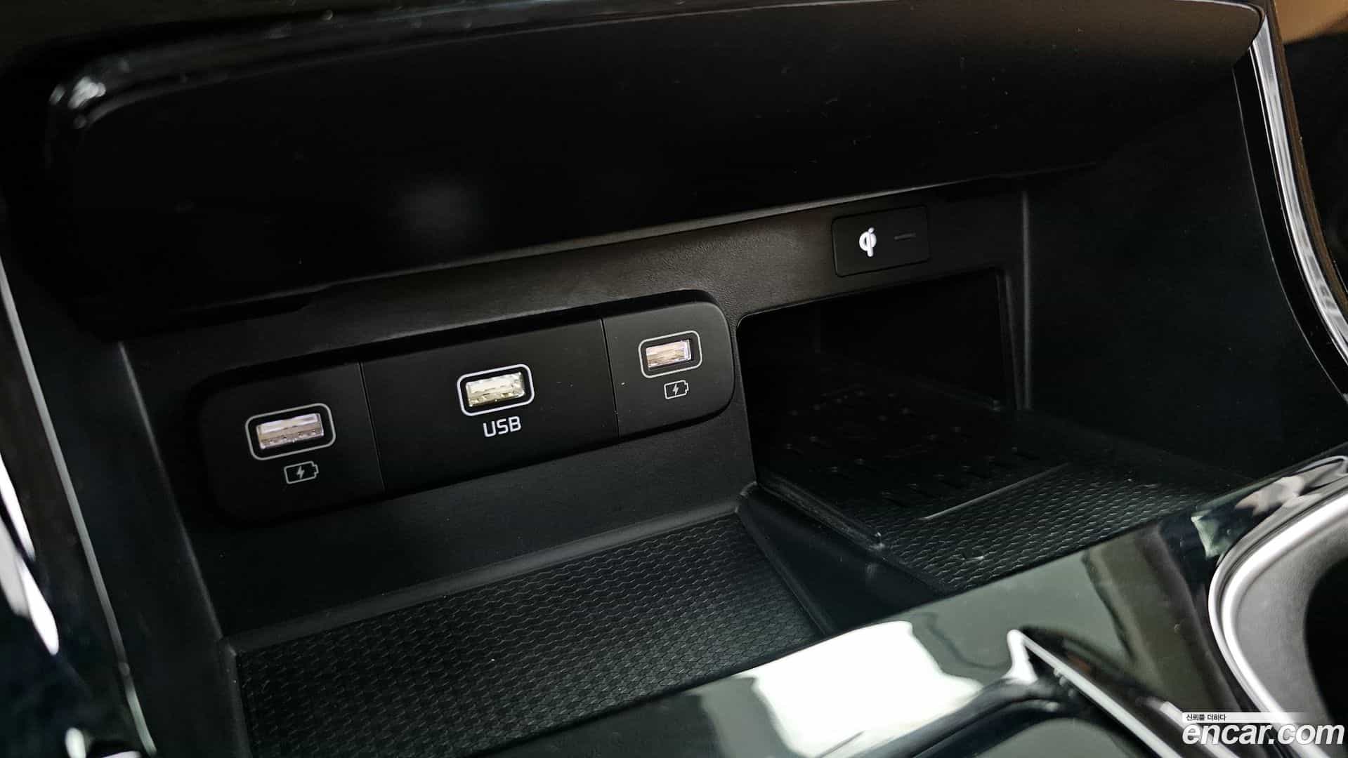 Canival Kia 2021.3-INNER-036