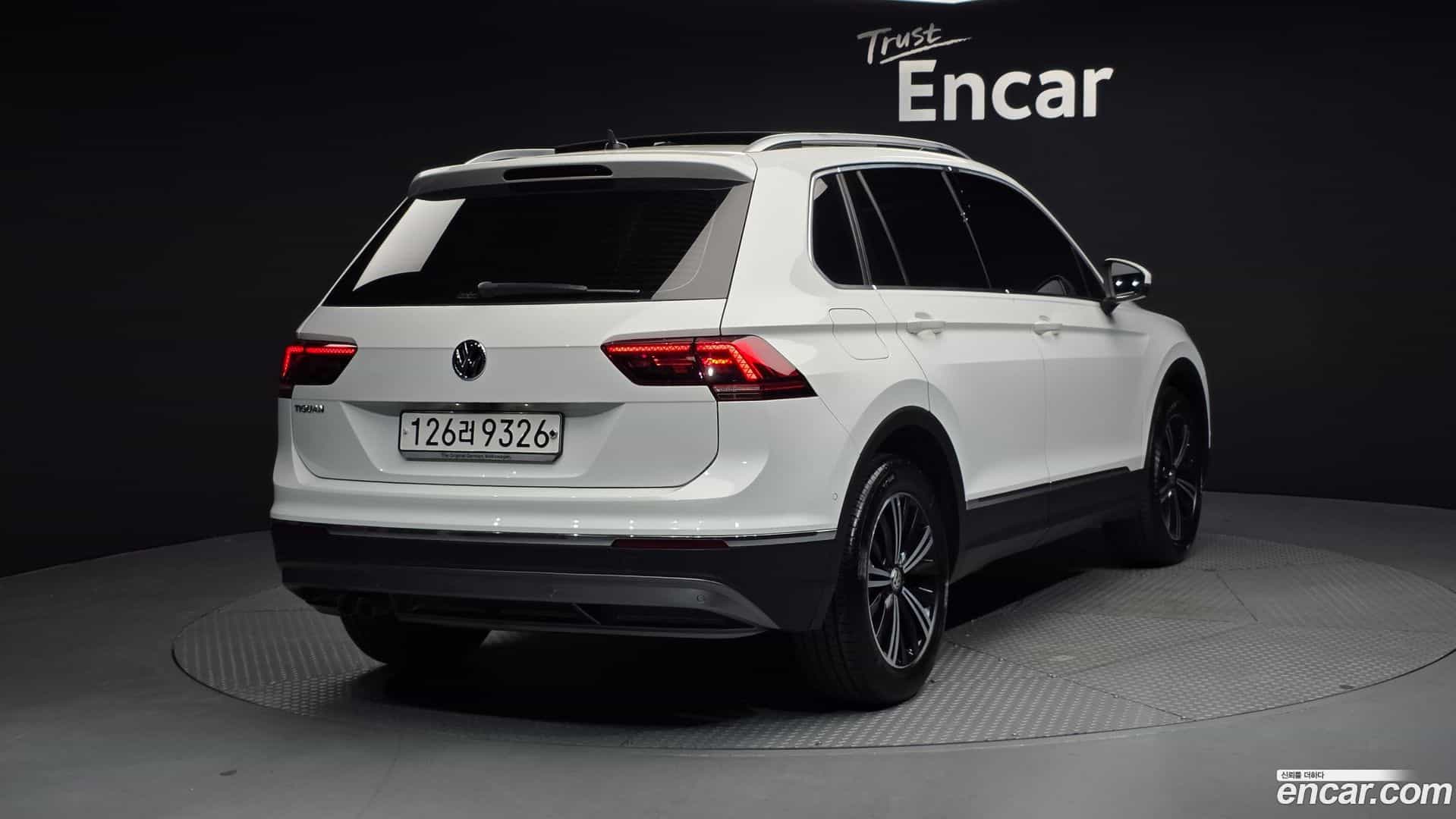 Tiguan Volkswagen 2019.10-OUTER-002