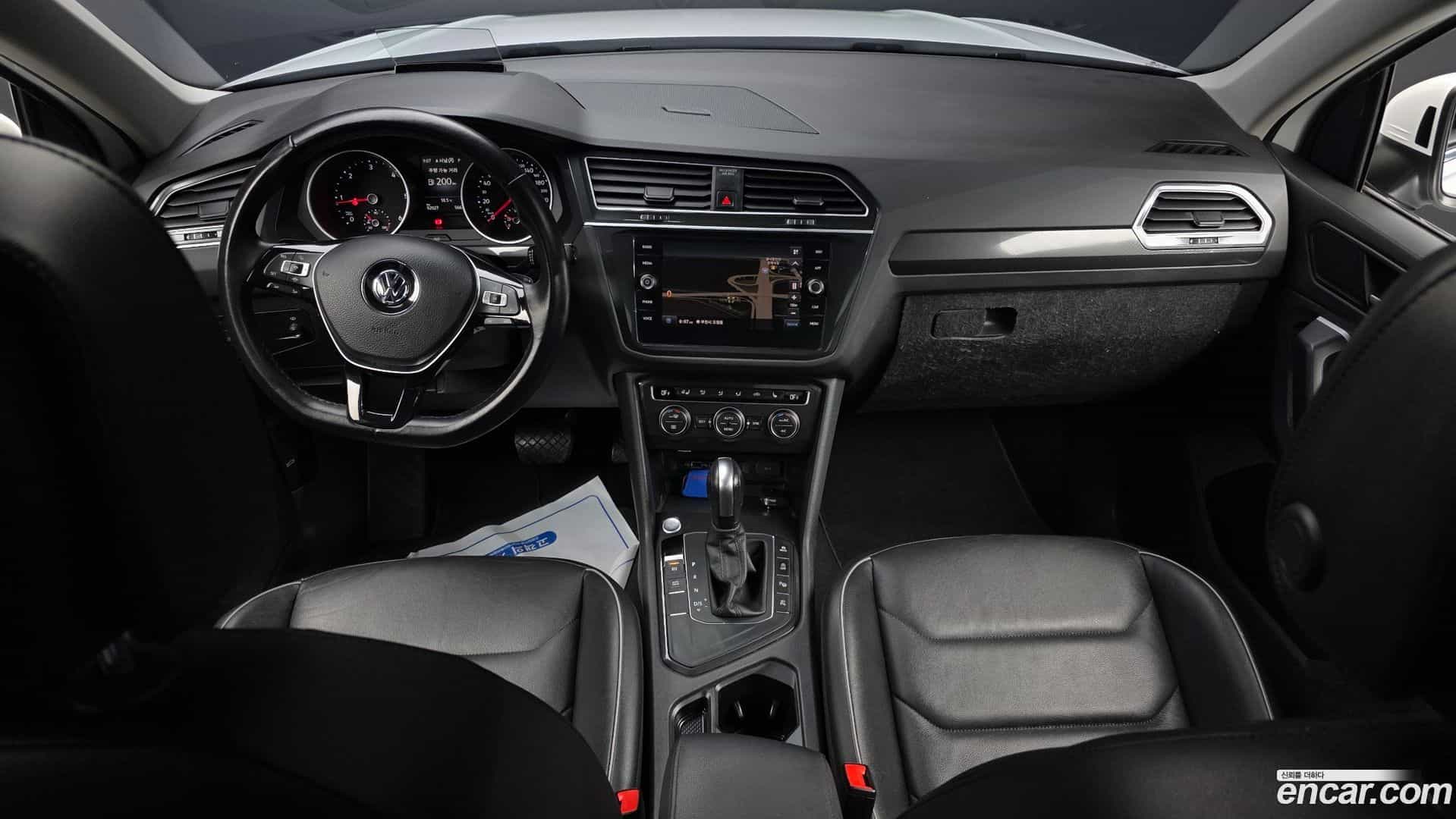Tiguan Volkswagen 2019.10-INNER-007