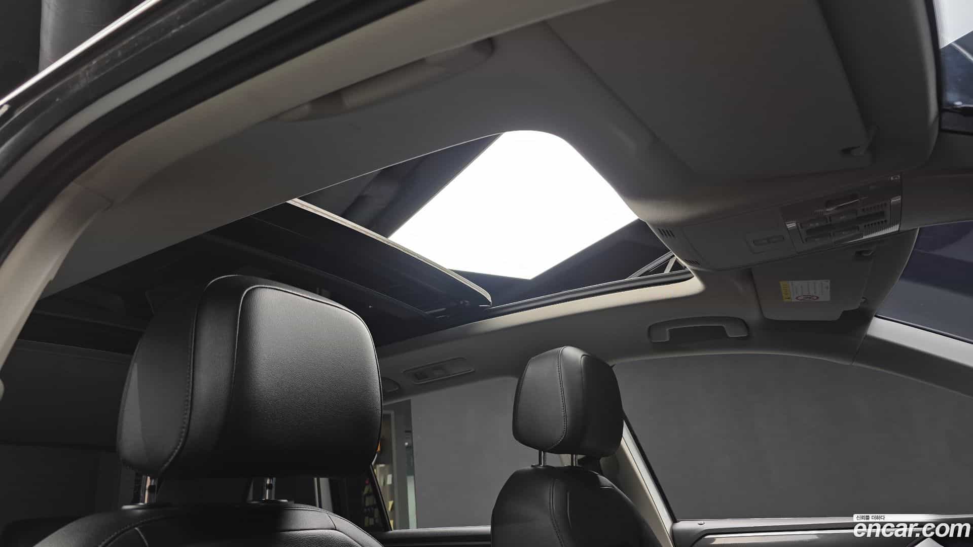 Tiguan Volkswagen 2019.10-OPTION-019