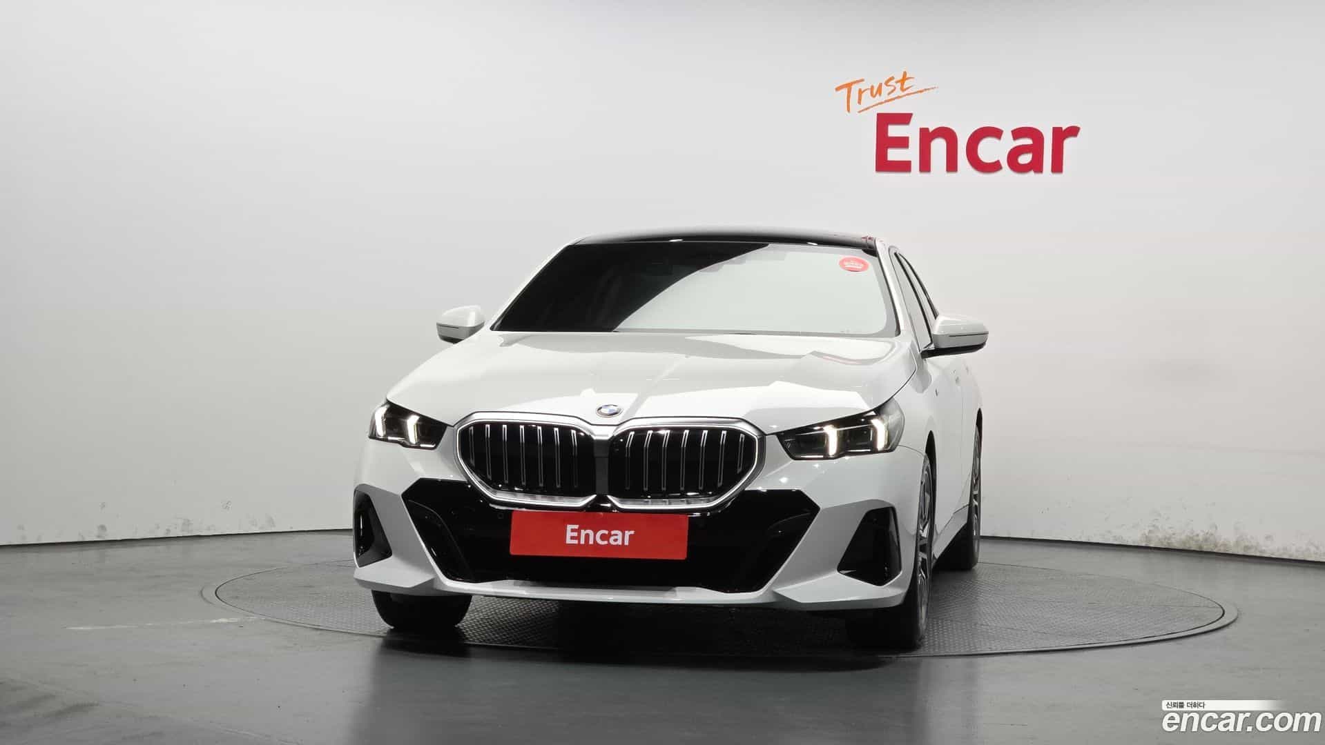 5-Series BMW 2025.7-OUTER-003
