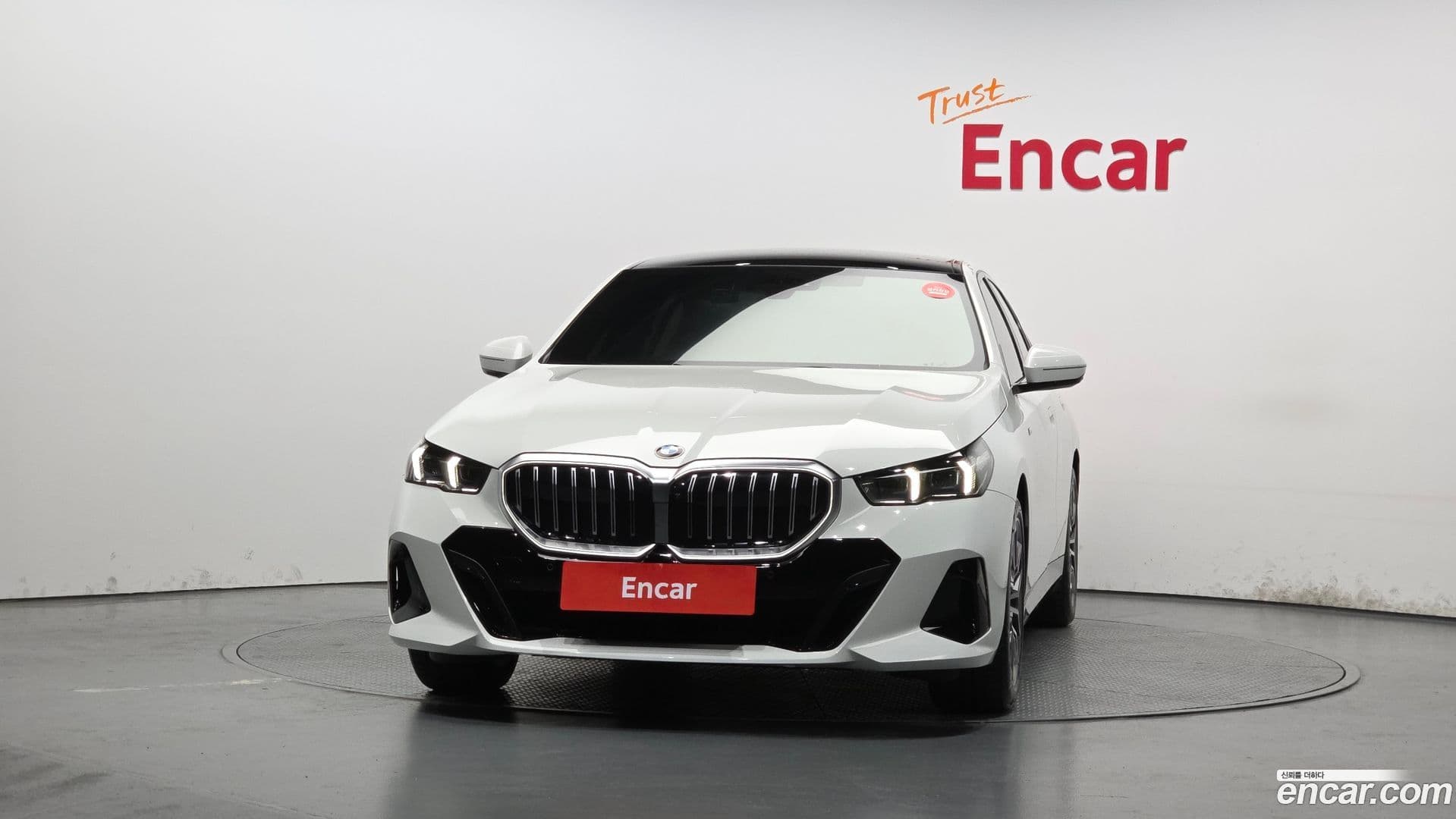 Main__Slider__Photo:5-Series BMW 2025.7-2