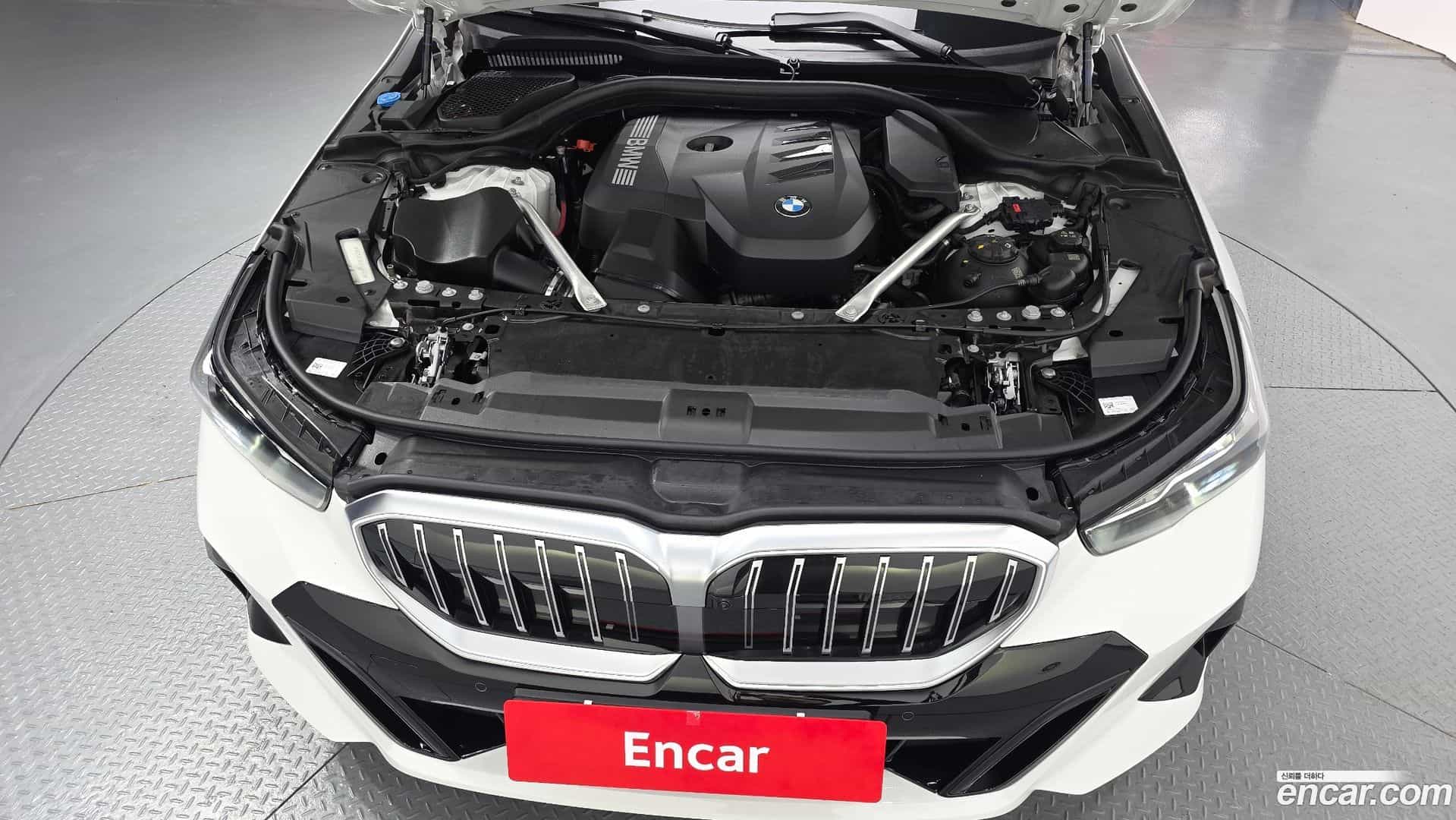 5-Series BMW 2025.7-OUTER-006