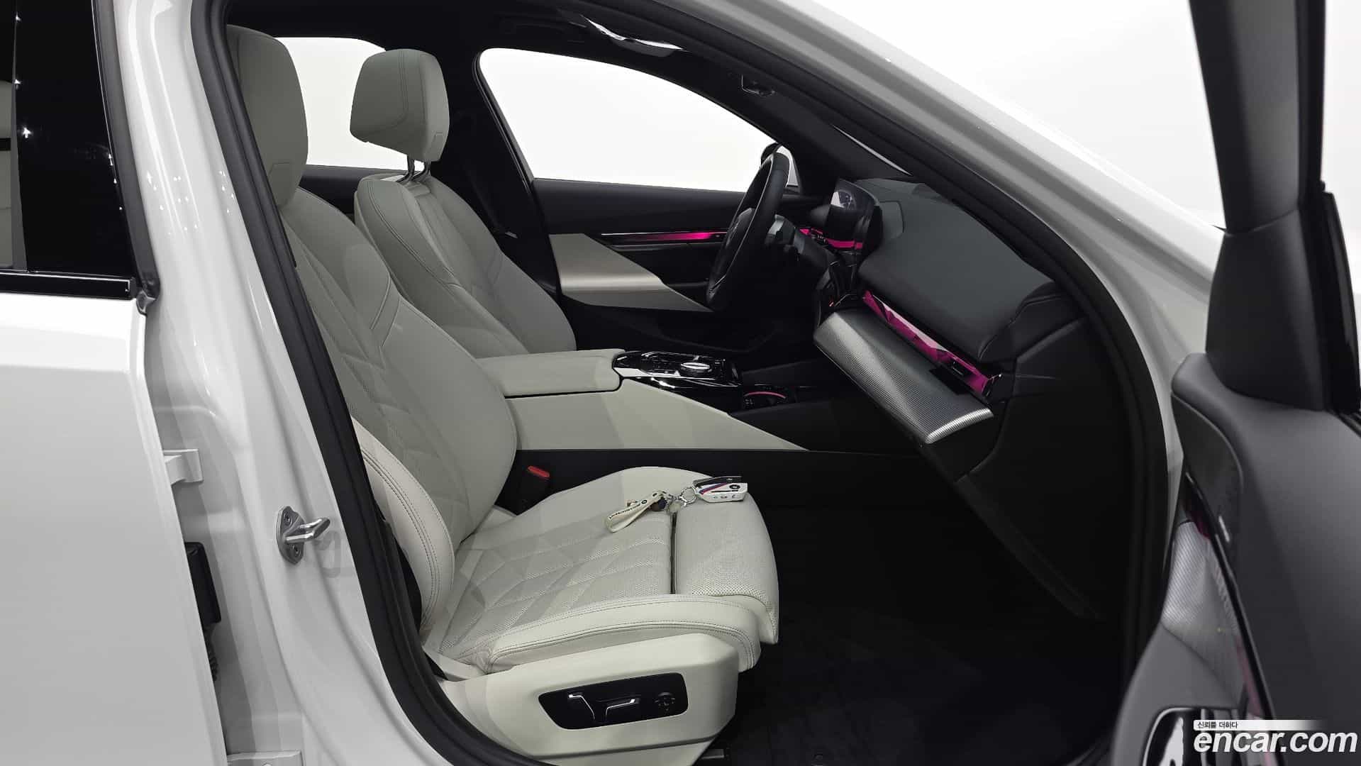 5-Series BMW 2025.7-INNER-010