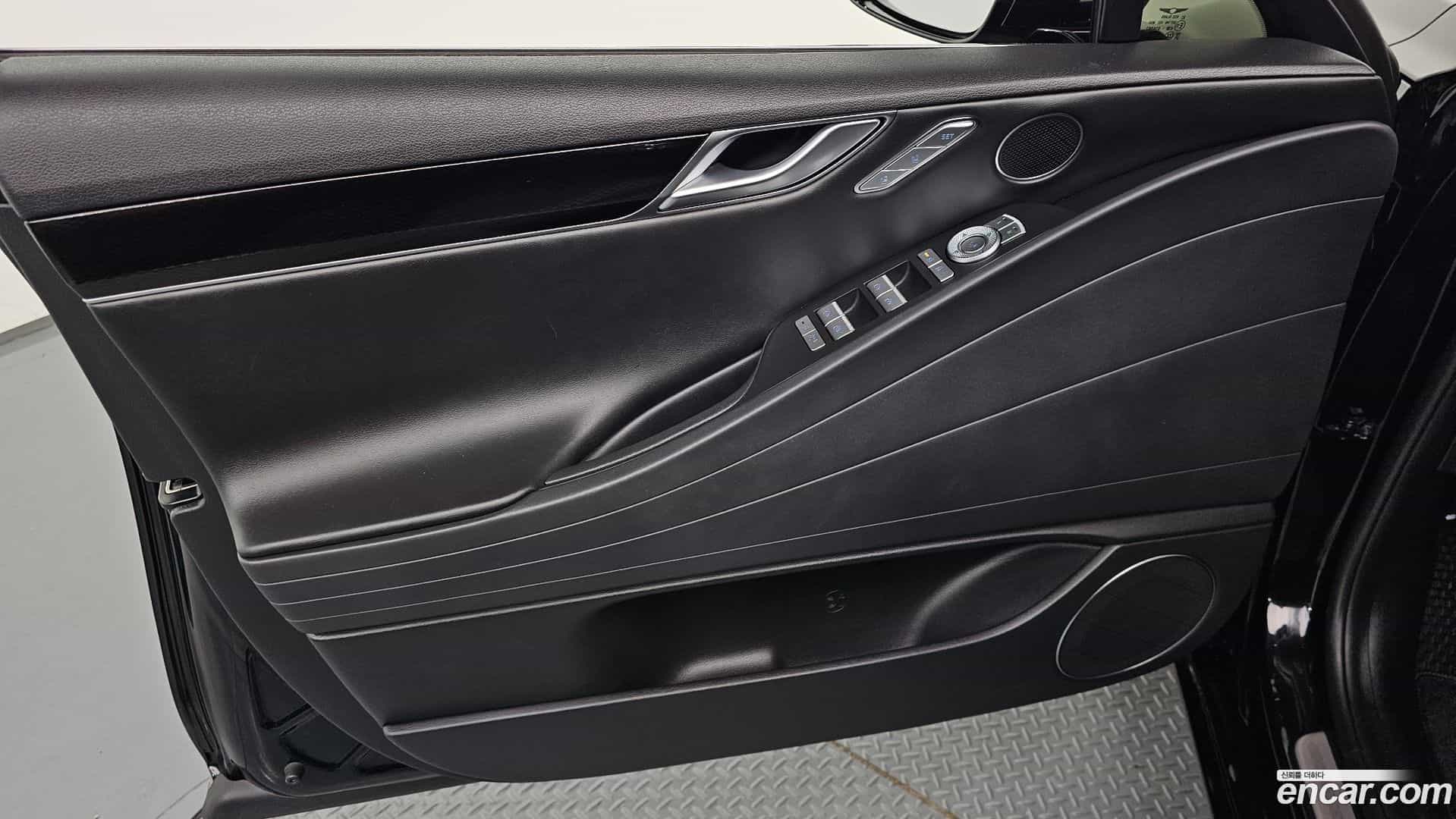 G80 Genesis 2024.3-INNER-034