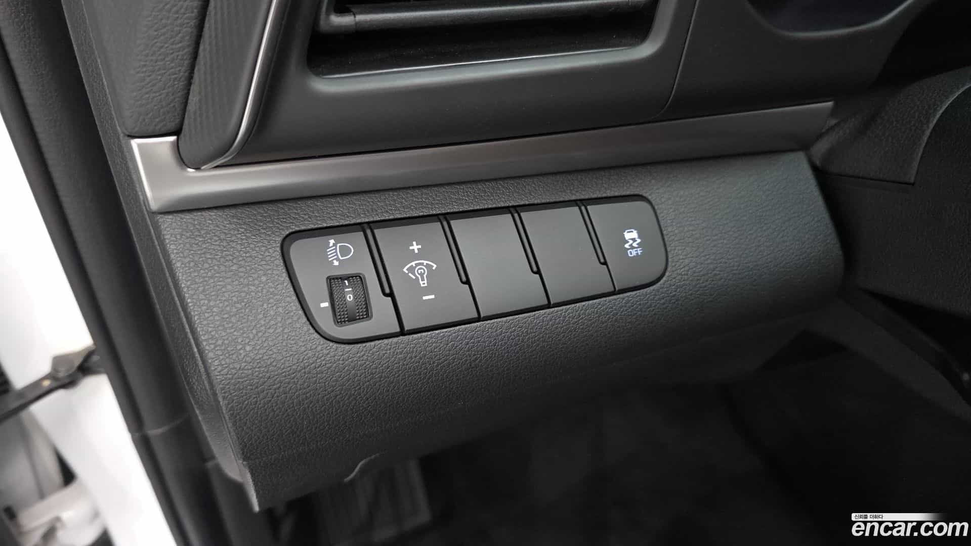 AVANTE Hyundai 2019.3-OPTION-023