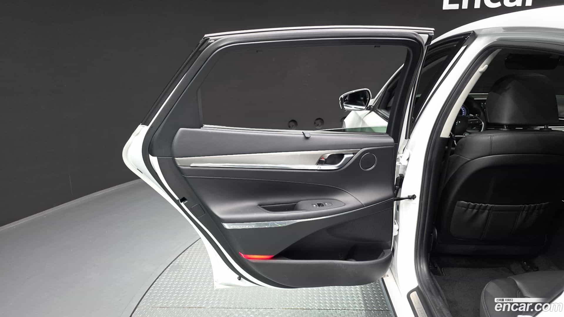 Grandeur Hyundai 2021.5-INNER-035