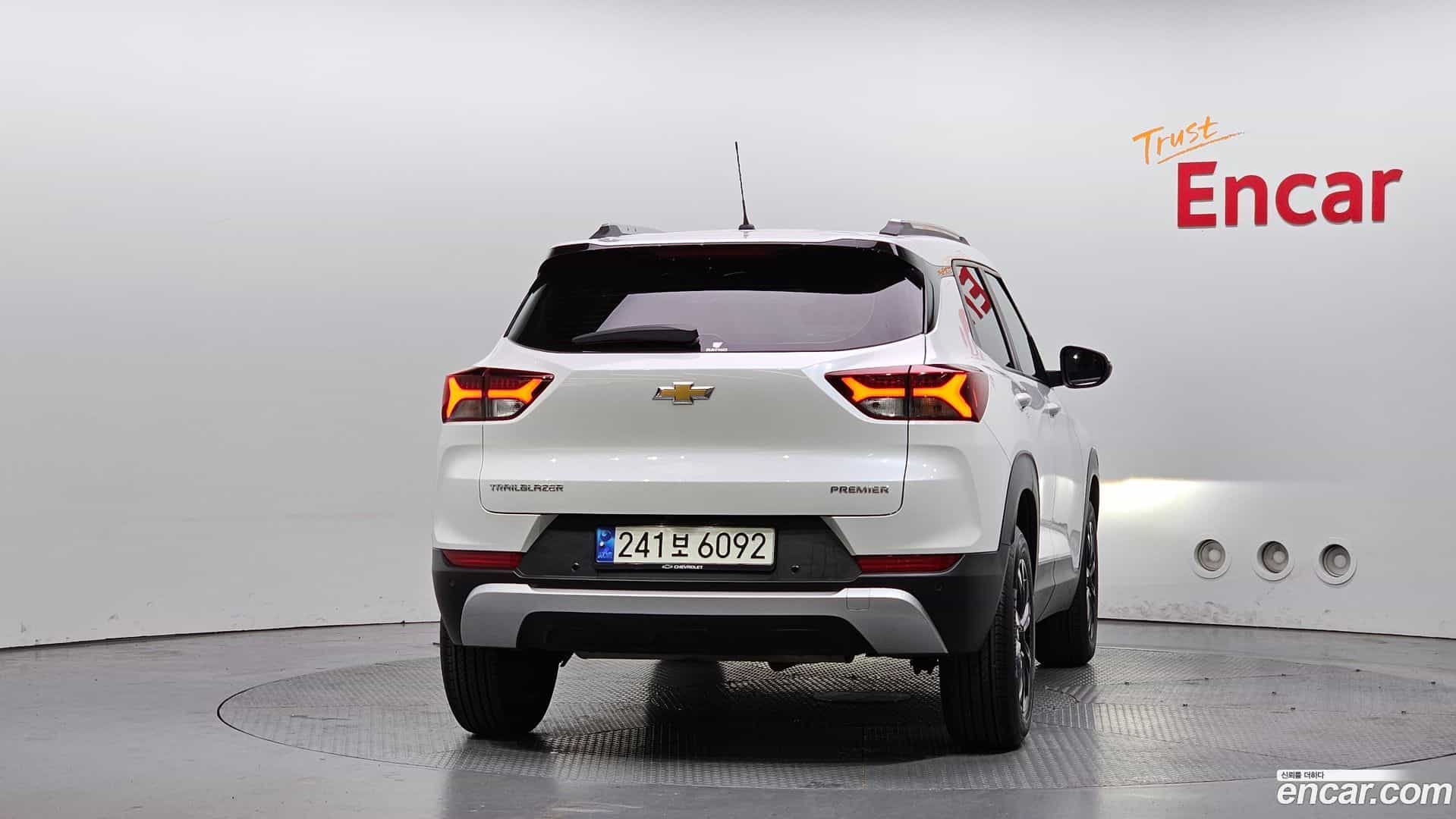Trailblazer Chevrolet 2021.4-OUTER-004